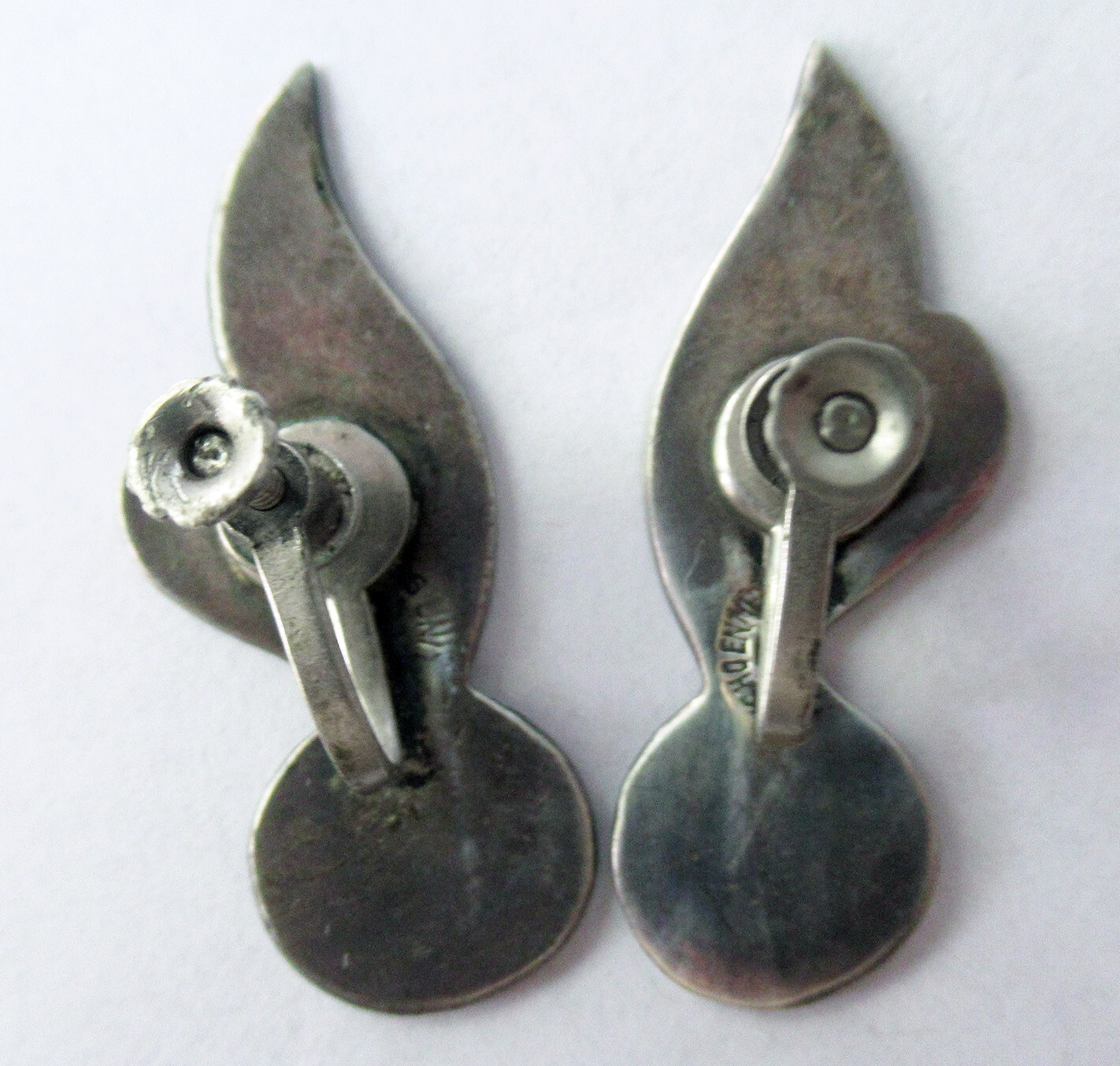 VINTAGE STERLING MEXICO SCREW BACK EARRINGS – 1.54 INCHES LONG