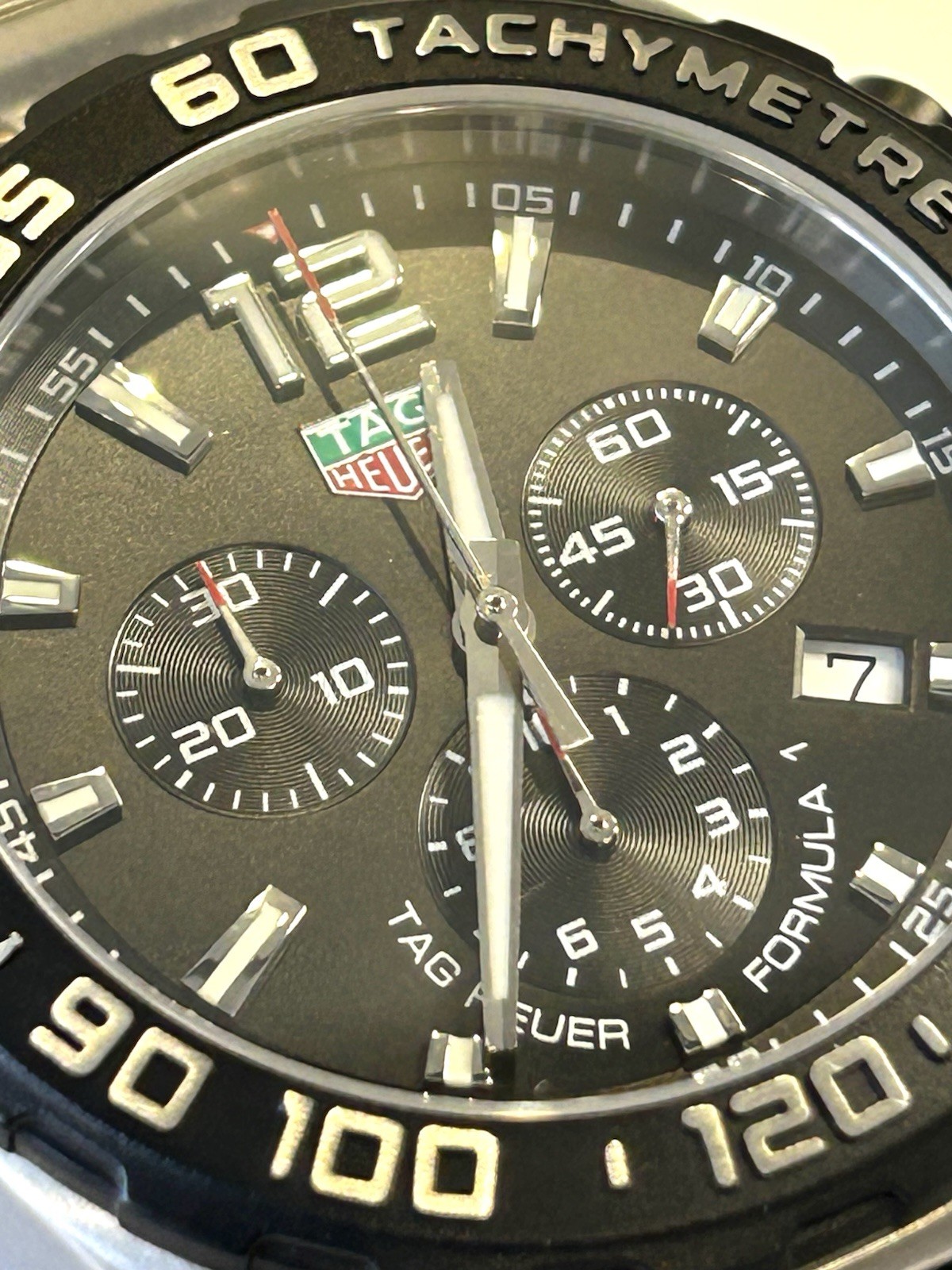 Tag Heuer Formula 1 Chronograph Black Dial Men’s Watch CAZ1010 – MINT