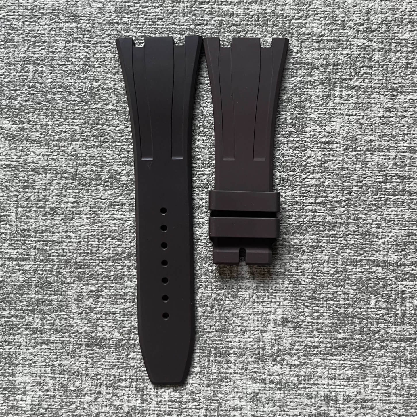 Replacement Rubber Watch Strap Fits AP Royal Oak 41 mm 26mm x 18mm Band
