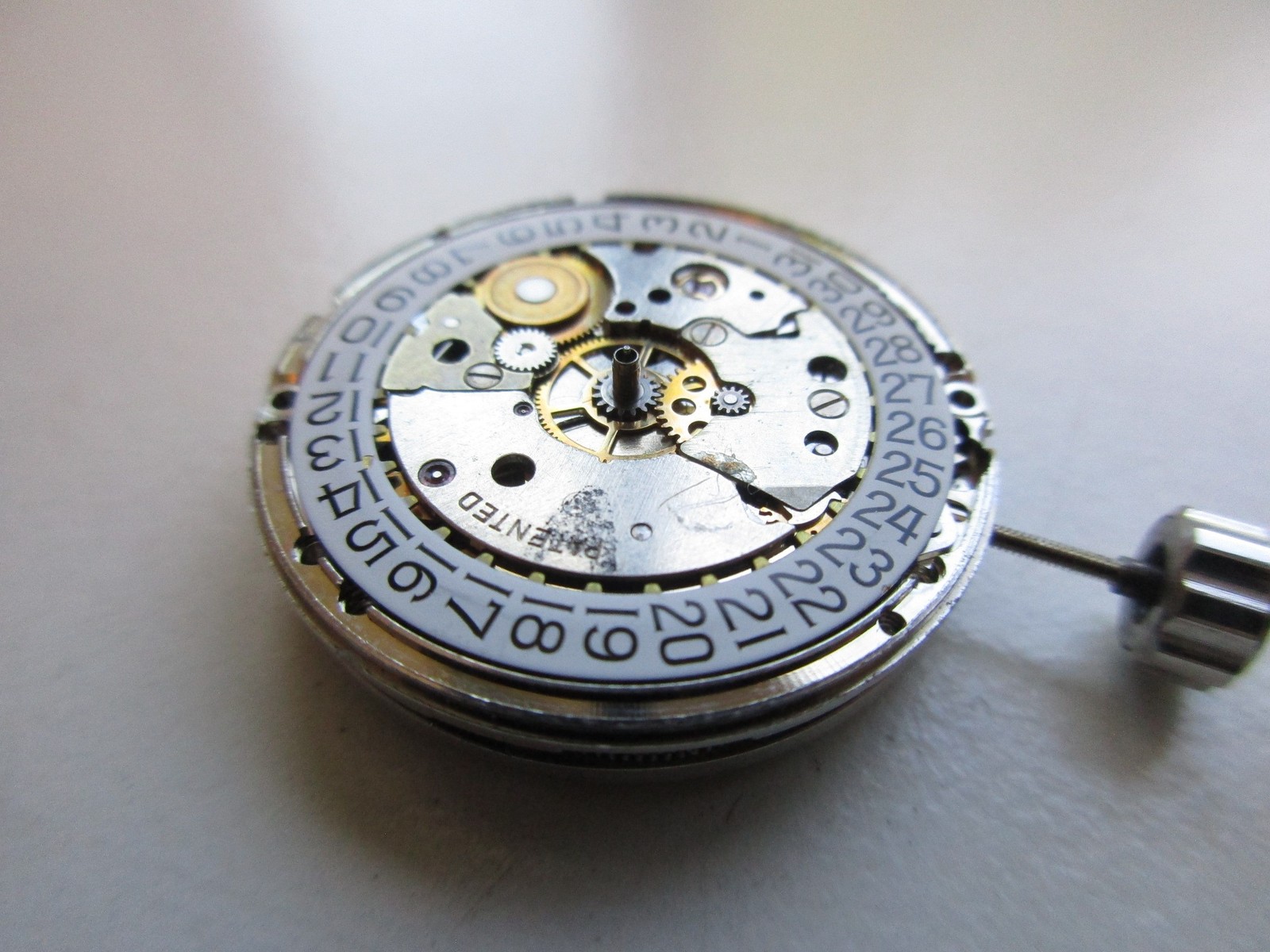 ETA cal. 2782 Swiss 25 jewels automatic watch movement – date at 3 – running