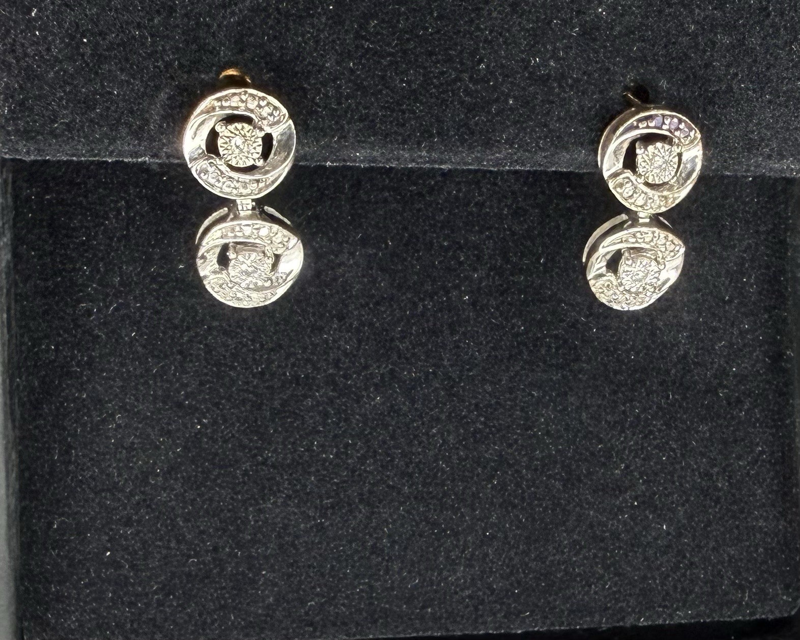 Genuine Diamond Tennis Bracelet & Earrings (ESTATE)