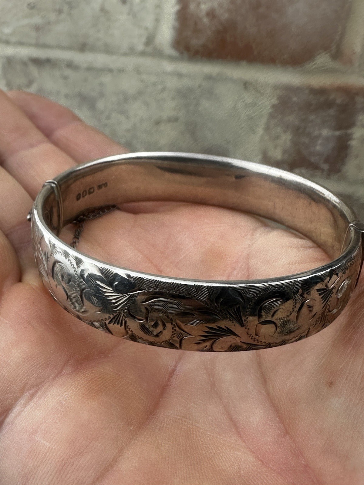 Sterling .925 Silver Hallmarked Solid Engraved Design Bracelet Ship Worldwide
