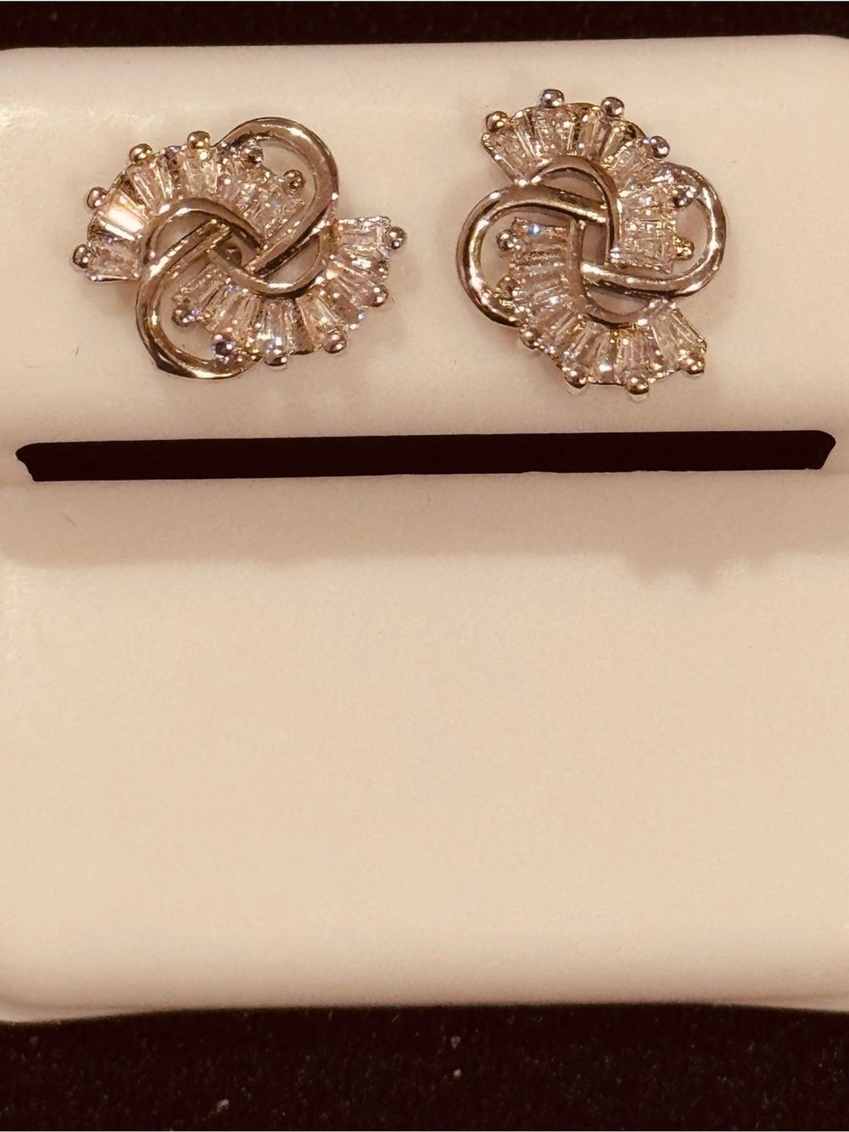 NWT AJ USA Stainless Steel Baguette Crystal Interlocking Swirl Stud Earrings