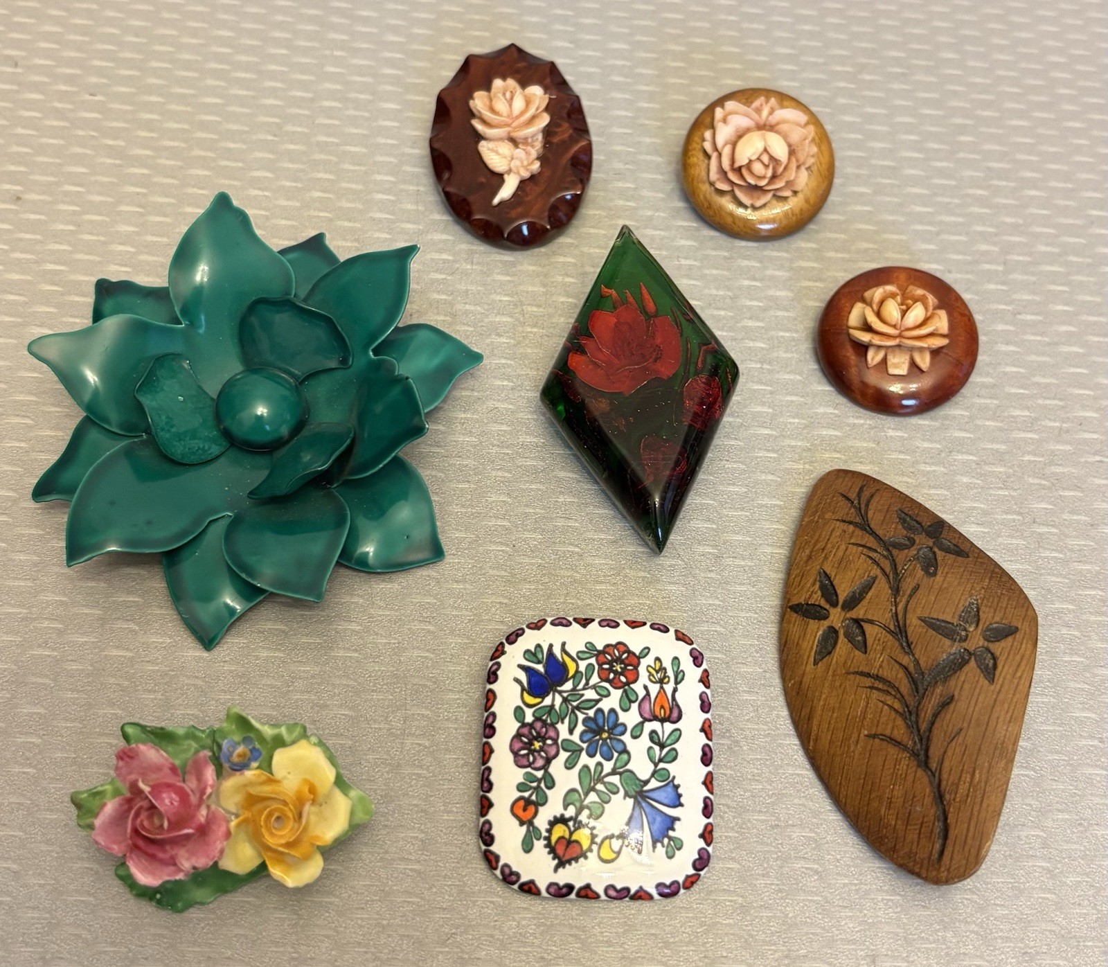 Vintage Flower Pin Brooch Lot Enamel Austria England Wood Lucite Mod Roses 8P
