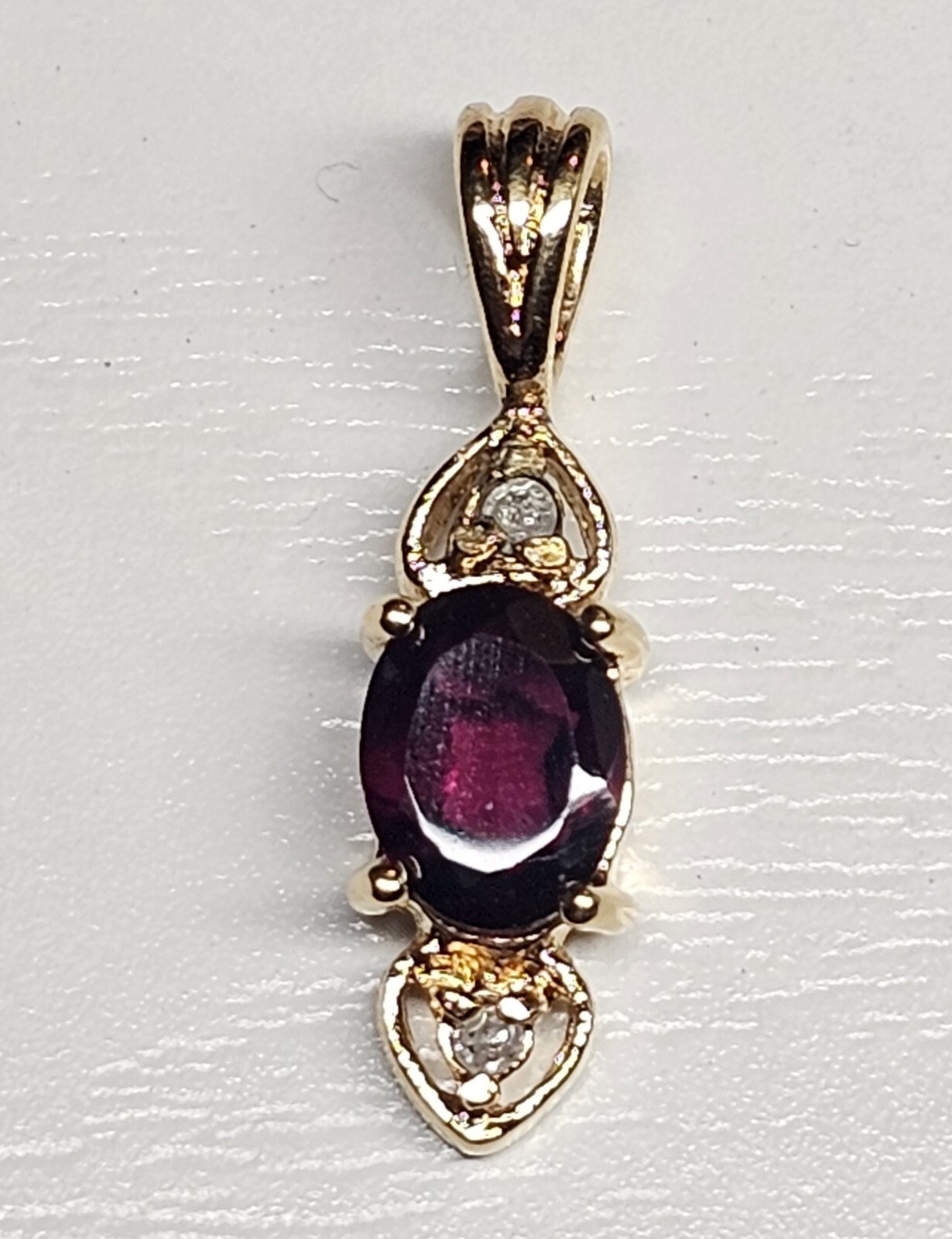 Gio Lind Pendant Garnet And Diamond Stones Gold Toned 3/4 ” In Length 14 Kt…