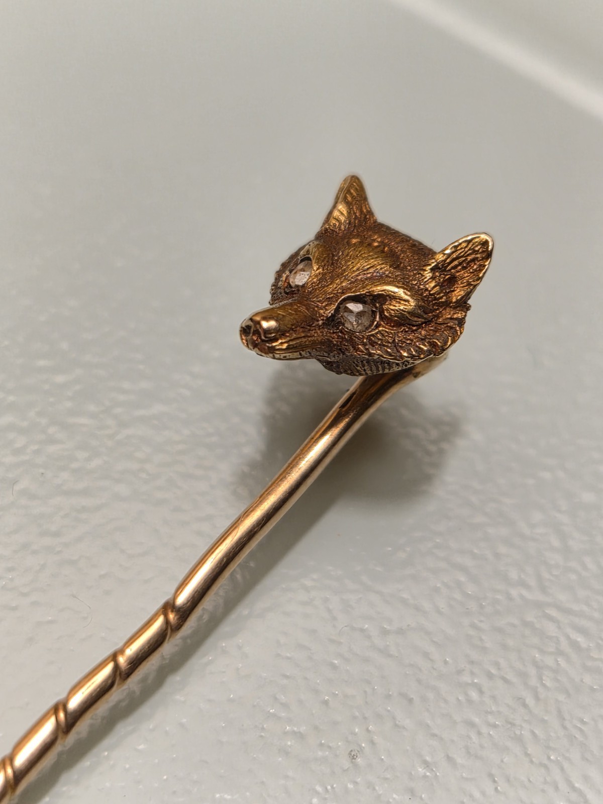 Antique 14K Fox Head Diamond Chip Eyes Spirit Animal Stick Pin 2.79g