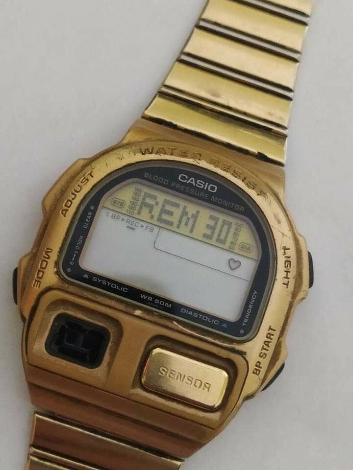 VINTAGE CASIO BP-100 Blood Pressure watch.vintage casio digital Working