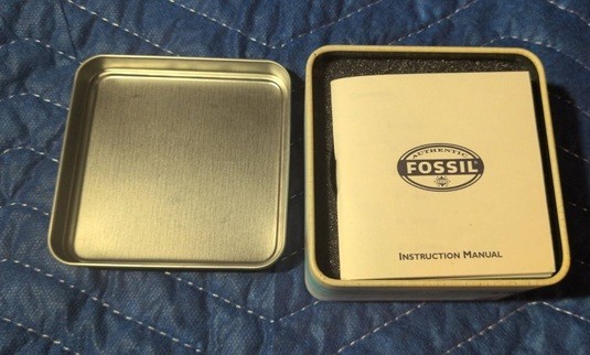 LADIES STAINLESS STEEL FOSSIL WATCH NEW IN BOX WITH NEW BATTERY