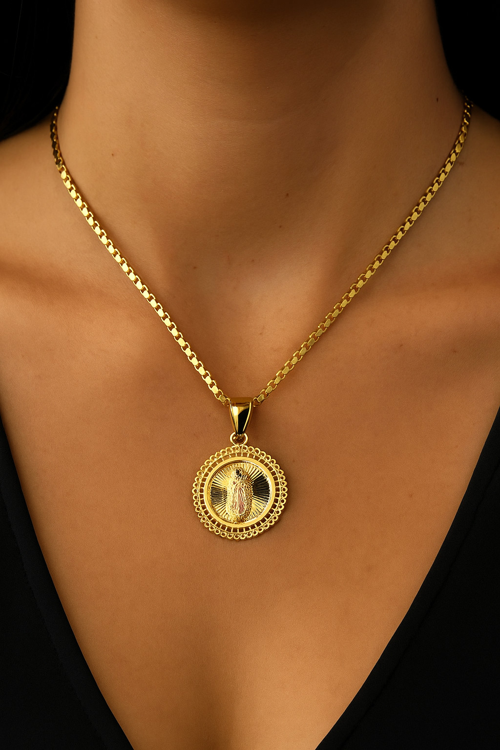 Box Link Chain 17″ With Virgen de Guadalupe Pendant Necklace 17x15mm for Womens