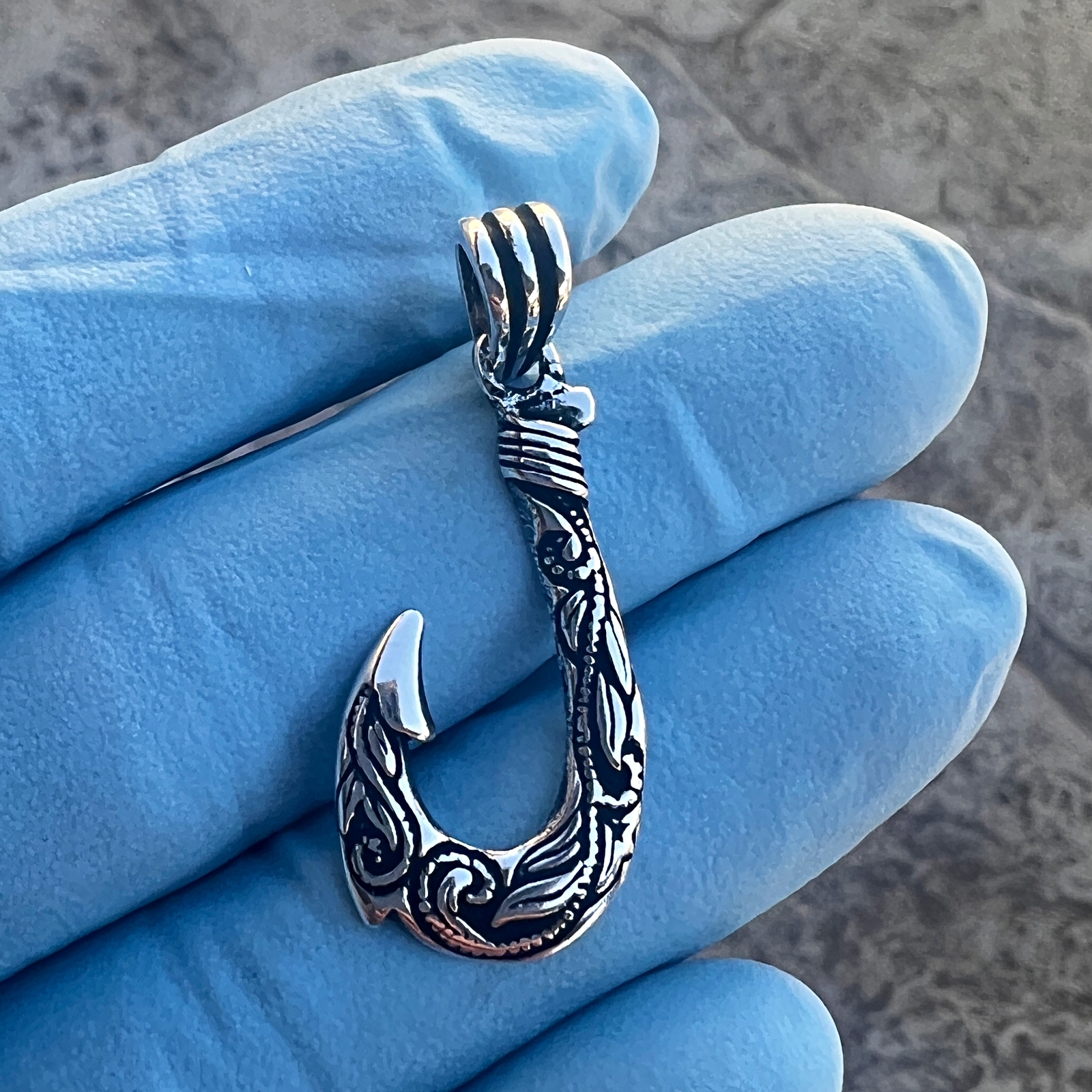 Real 925 Sterling Silver Hawaiian Fishing Fish Hook Tribal Scroll Makau Pendant