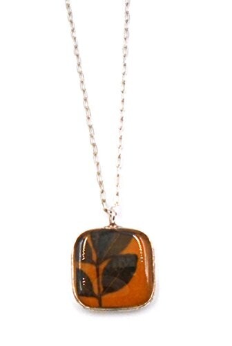 “Pepper Plant” Flower Pendant Necklace by Shari Dixon N8052
