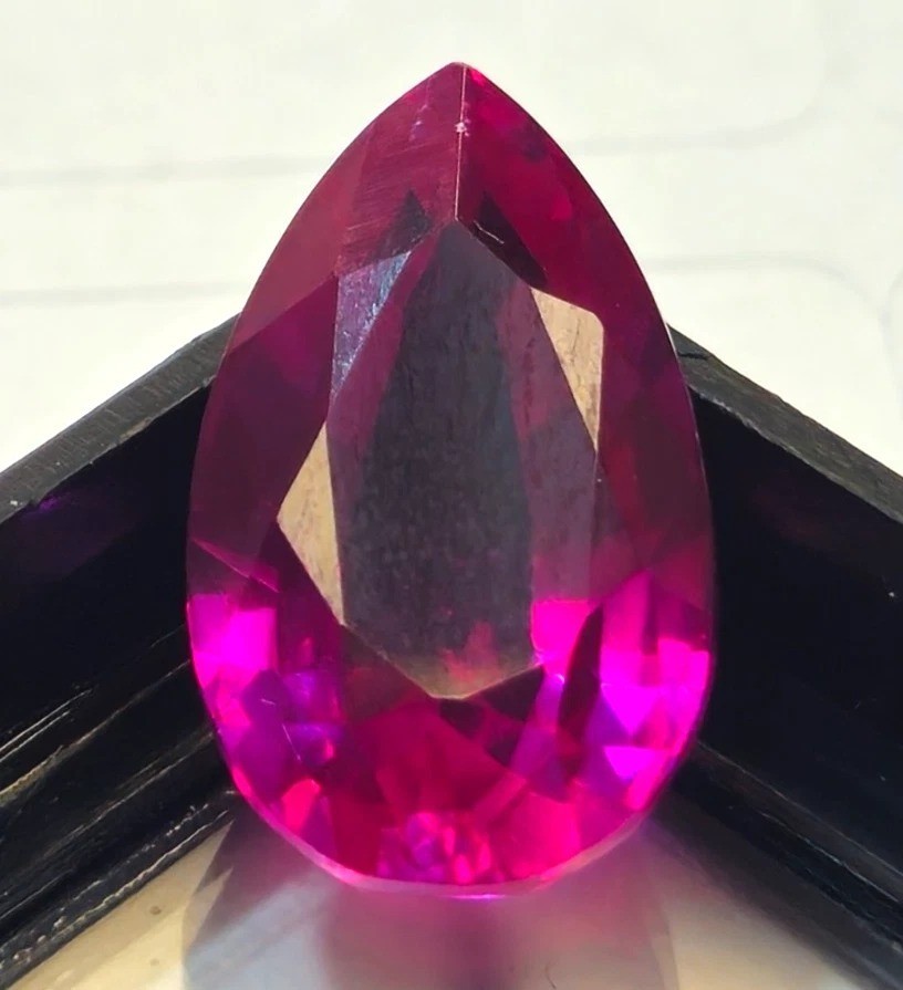 Fabulous Pink Color Sapphire Pear Cut 8-9 Ct Natural Certified Loose Gemstone