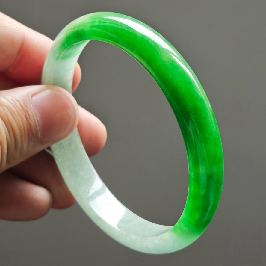 61mm Burma Natural Emerald Icy Green Jade Jadeite Bracelets Jade Bangle 4021