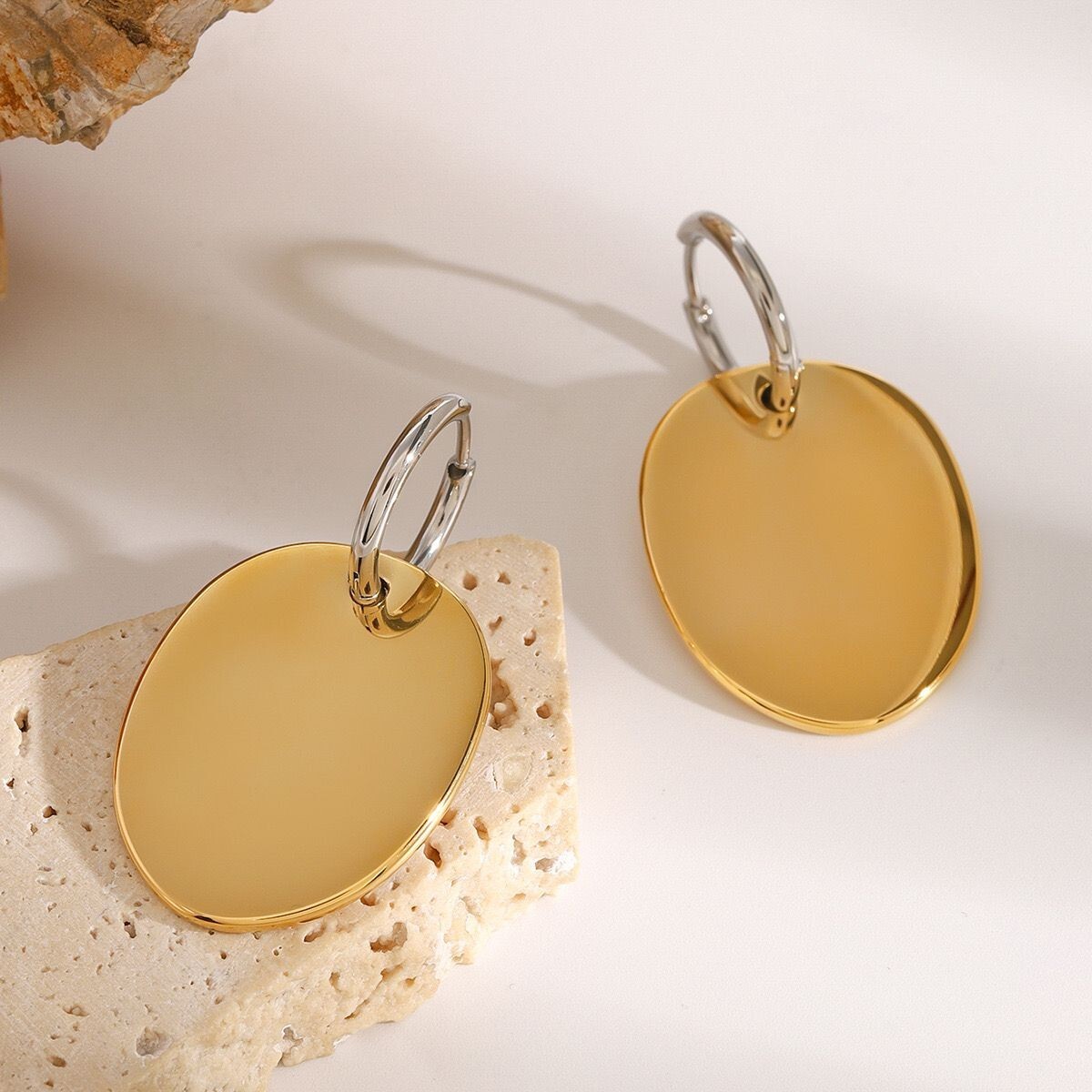 Woman 18K Gold Plated Polished Round Hoop Round Earring Stud Drop Dangle