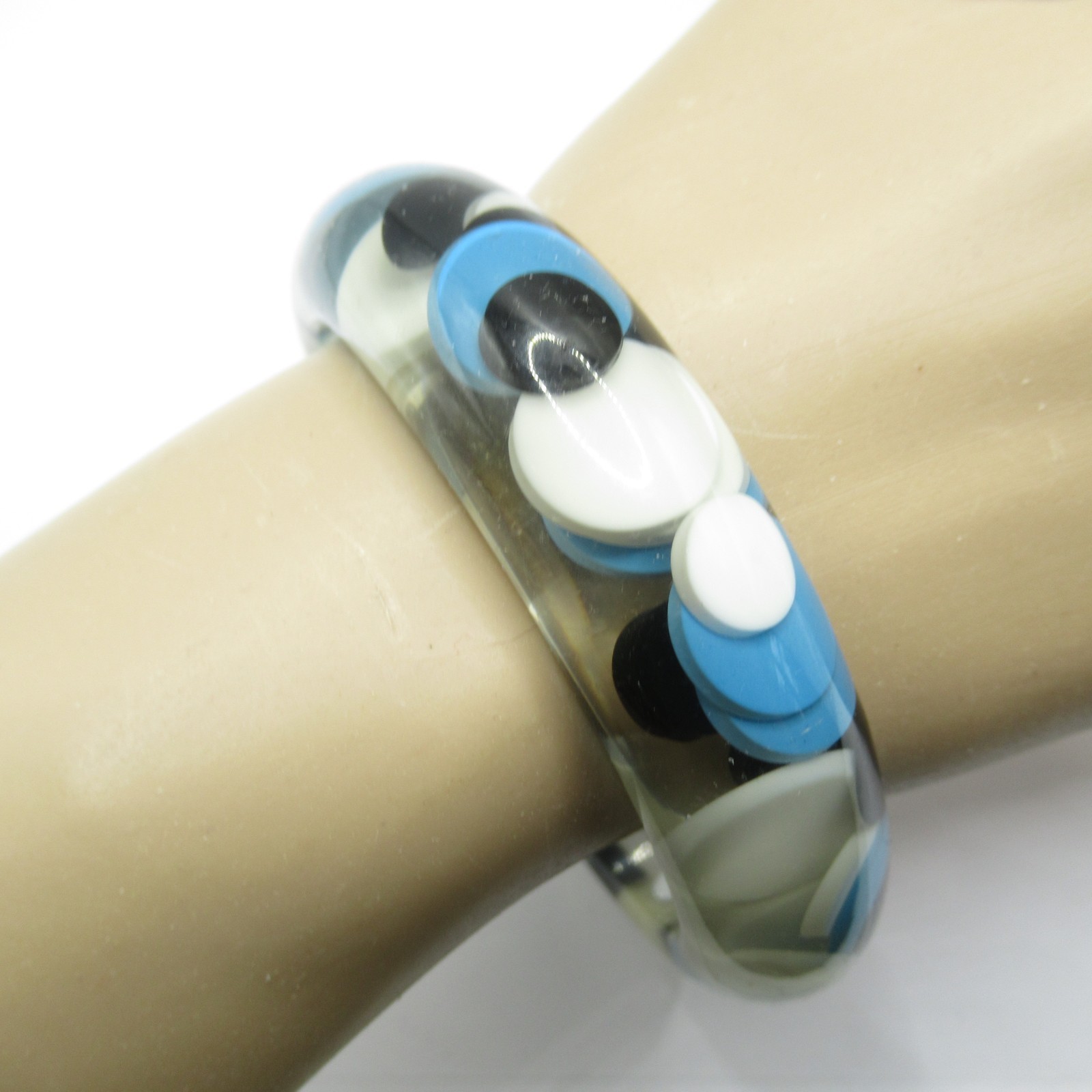 Plastic Aspirin Pill Bangle Bracelet Black White Blue Vintage