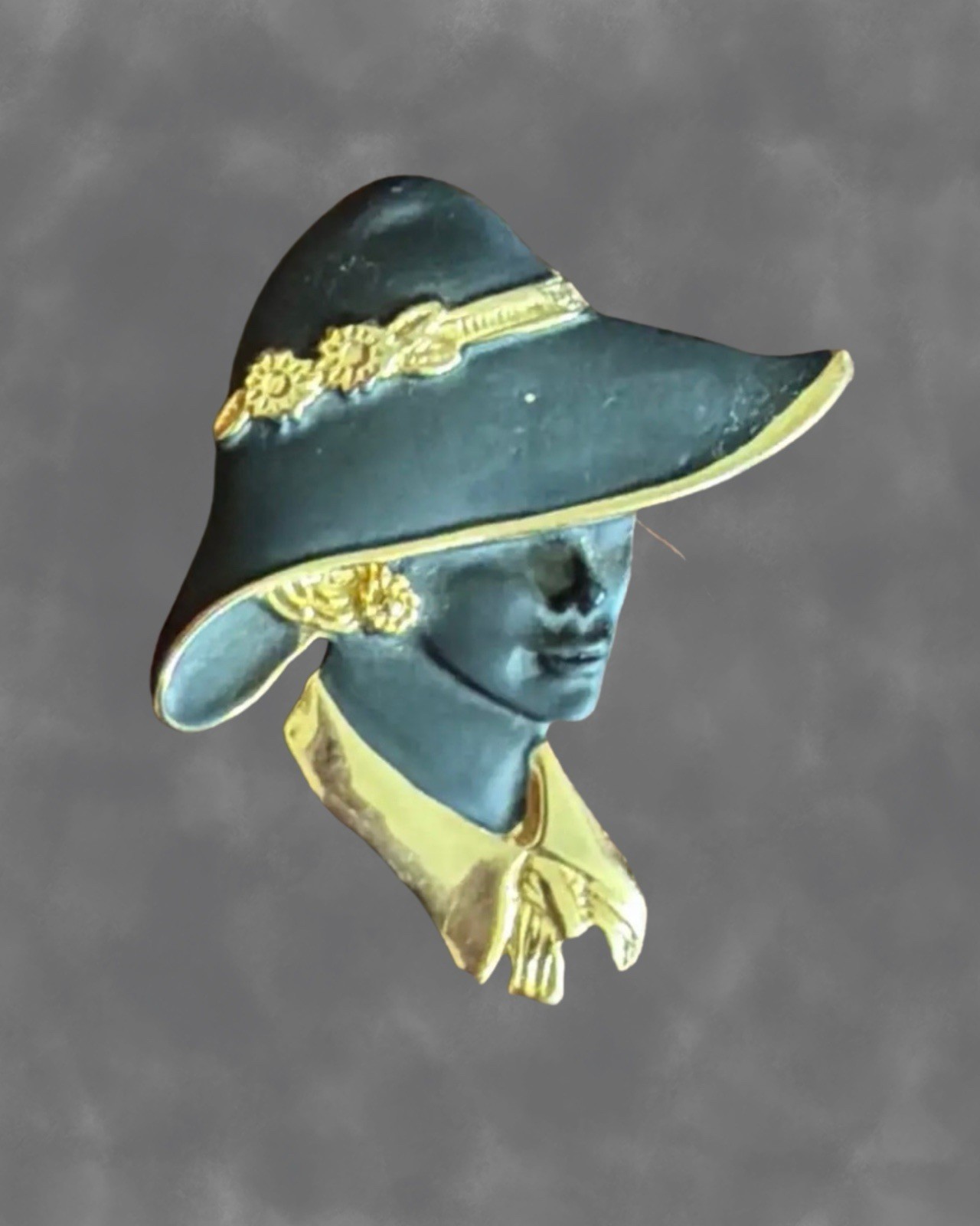 Vintage Lg Torino Signed Black Enamel/Gold Face/Hat Lady Silhouette Brooch/Pin