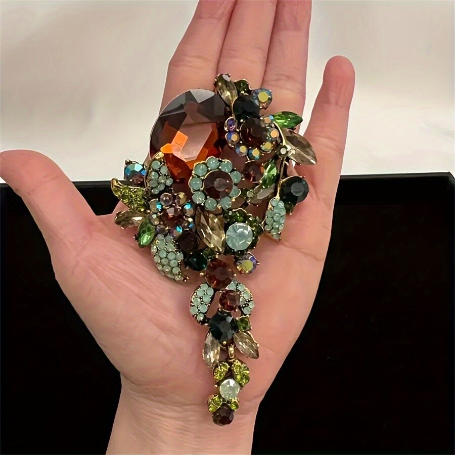 1pc Elegant Zinc Alloy Brooch with Rhinestone and Glass Crystal Accents
