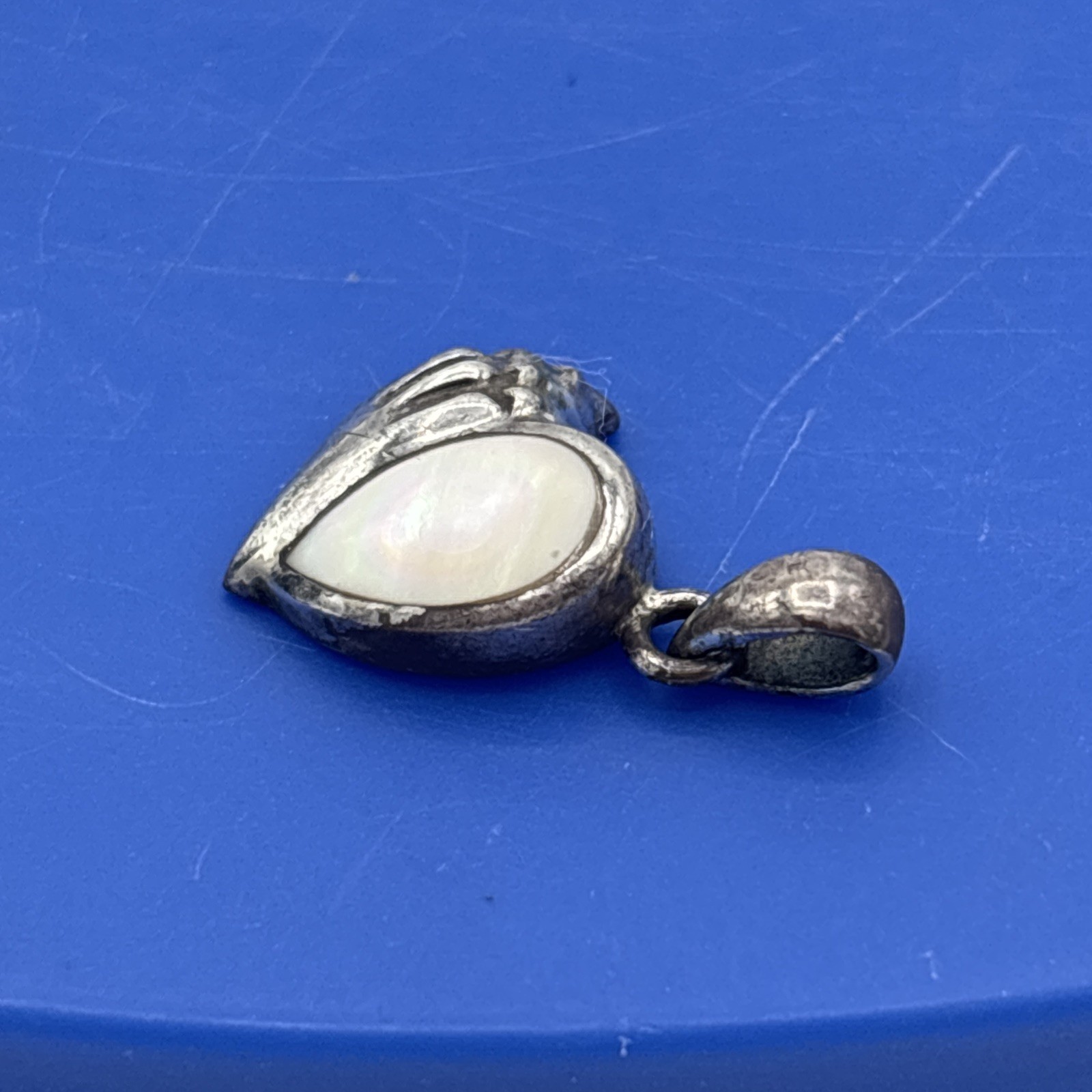 Peter Stone Sterling Silver Mother of Pearl Seashell Pendant 925 Nautical .75”