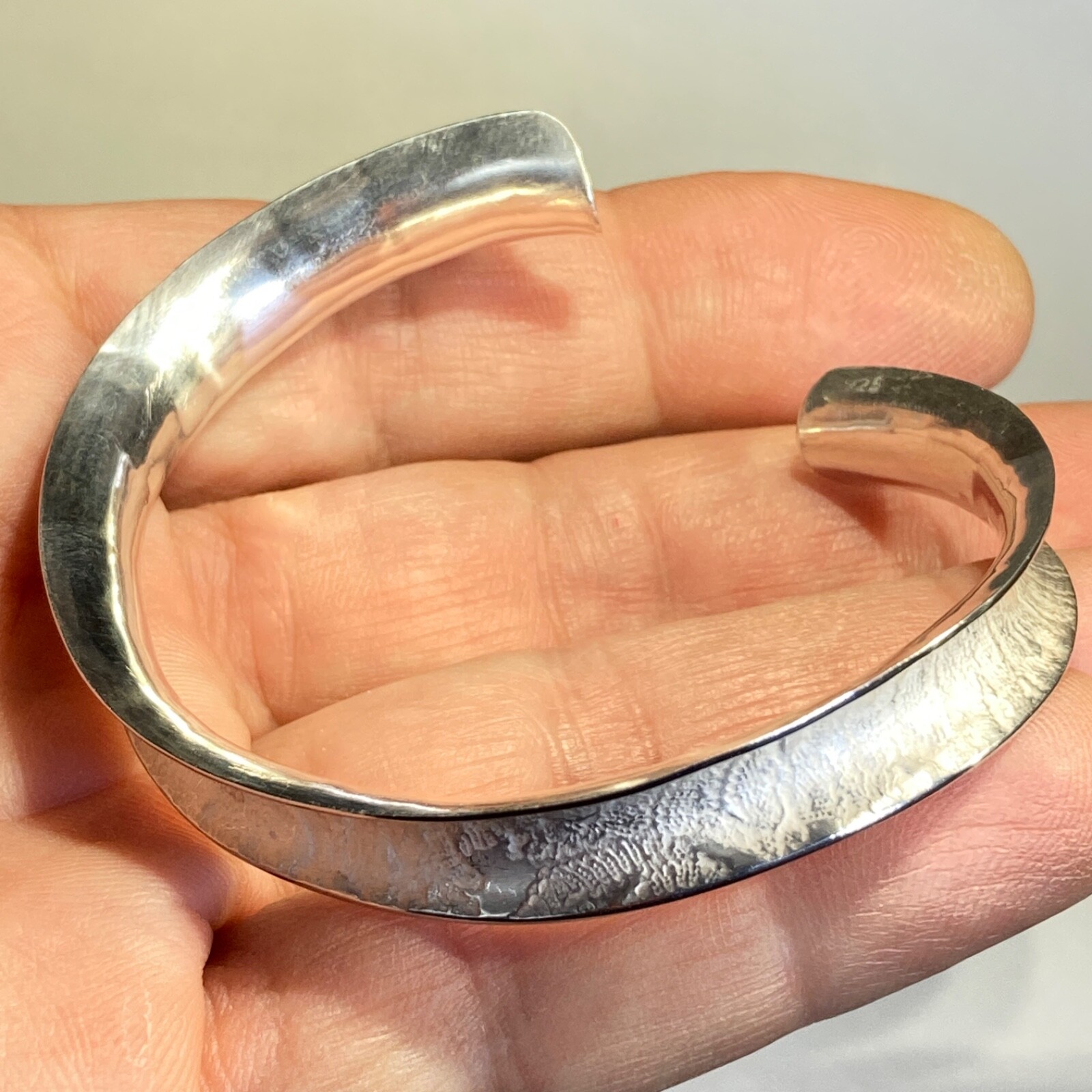 Artist Concave Cuff Bangle Bracelet Sterling Silver 13g Vintage 2 1/8 in ID i77