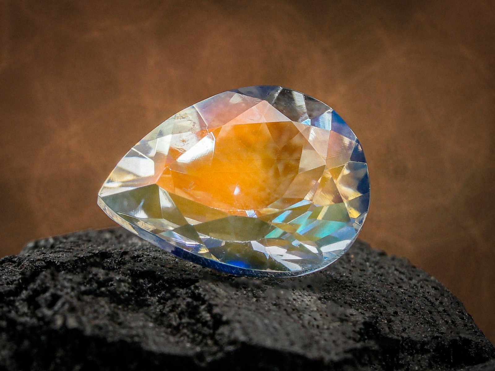 1.10 Carat Golden Rainbow Moonstone Gemstone Faceted 7x6x4 MM Pear Shape