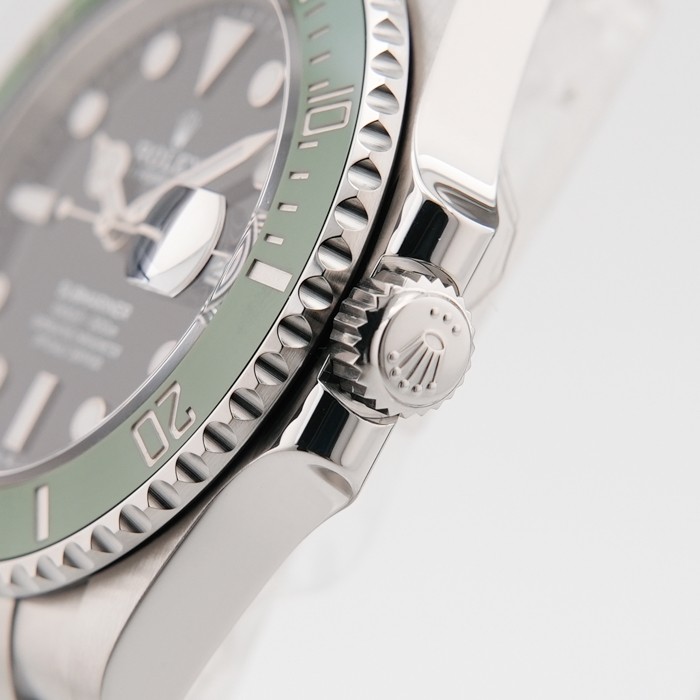 ROLEX Submariner Date 126610LV Warranty 2023 Box/Paper