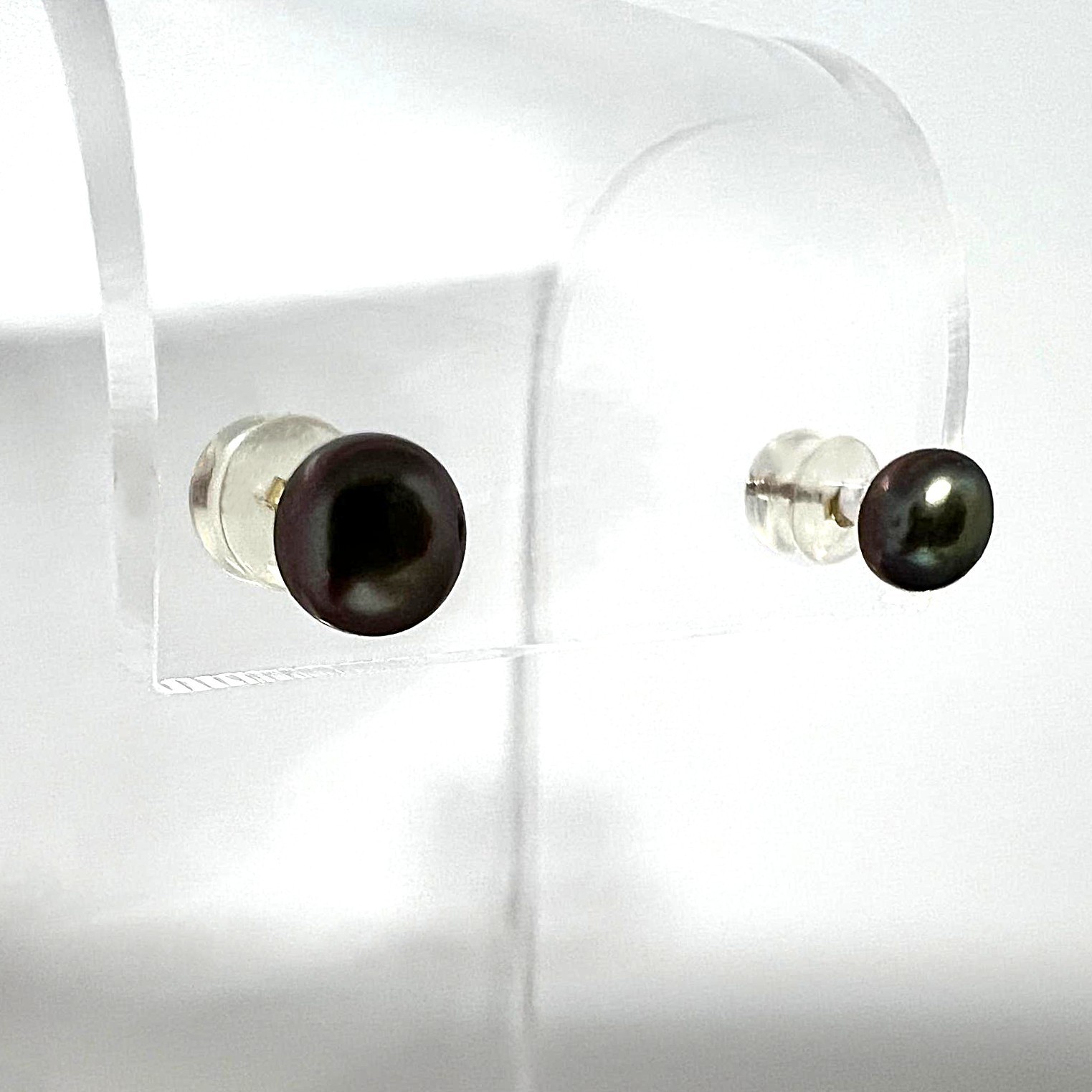 Tahitian Pearl Stud Earrings 375 Gold Genuine Italy AR Hallmarked Ladies Jewellery 6mm