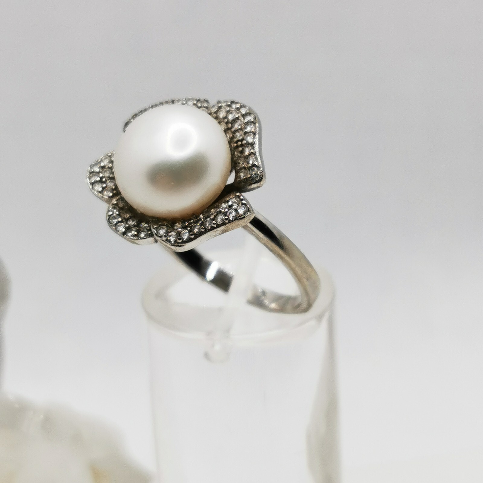 Beautiful pearl women’s ring precious 925 silver gemstone