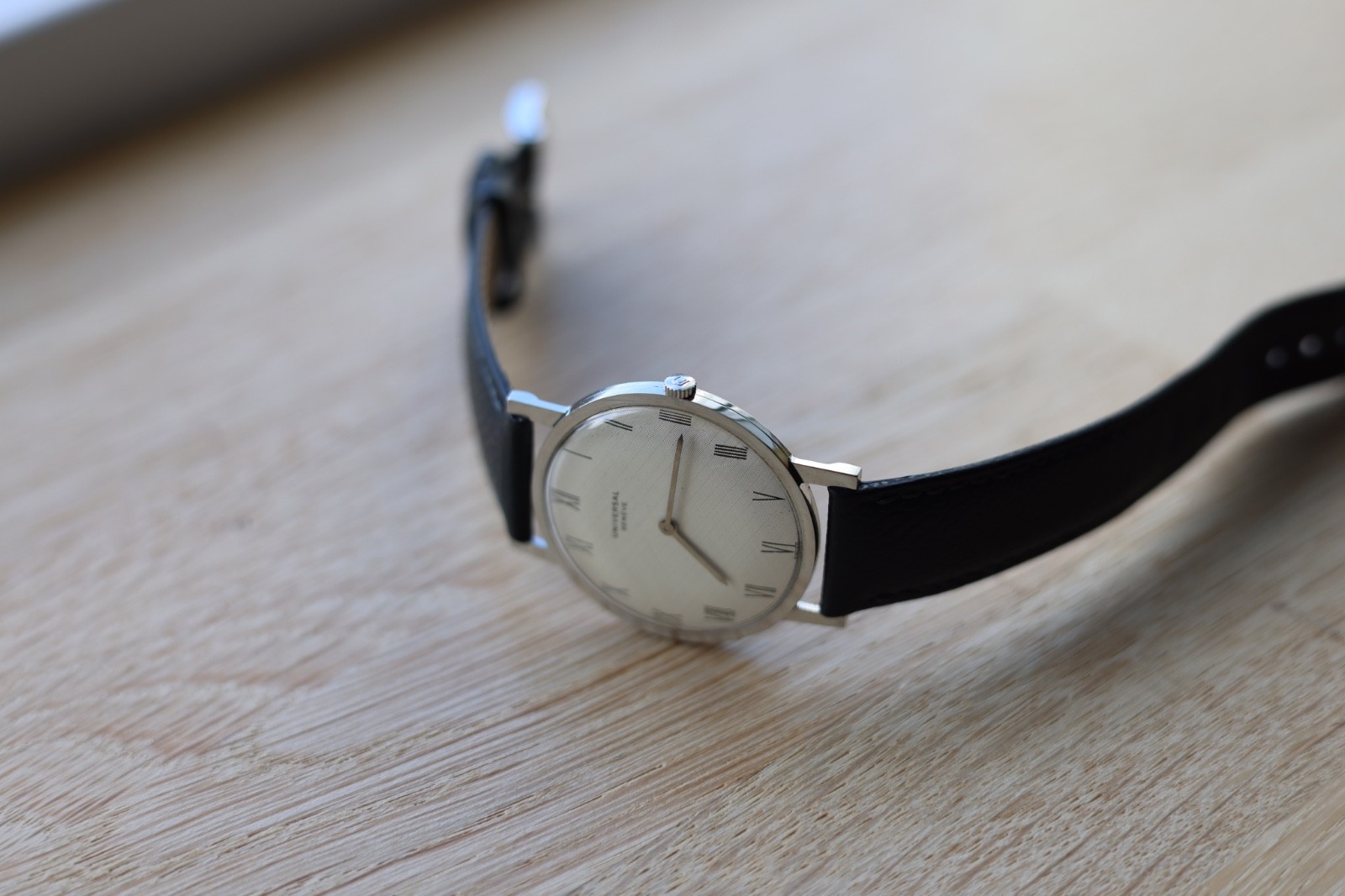Universal Geneve ultra thin Calatrava-style mechanical hand wound 1970’s vintage