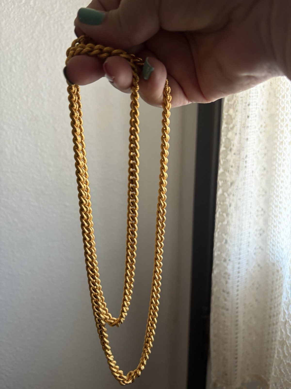 Vintage Napier Gold Tone Necklace 36 x 3/4cm Signed Designer Jewelry