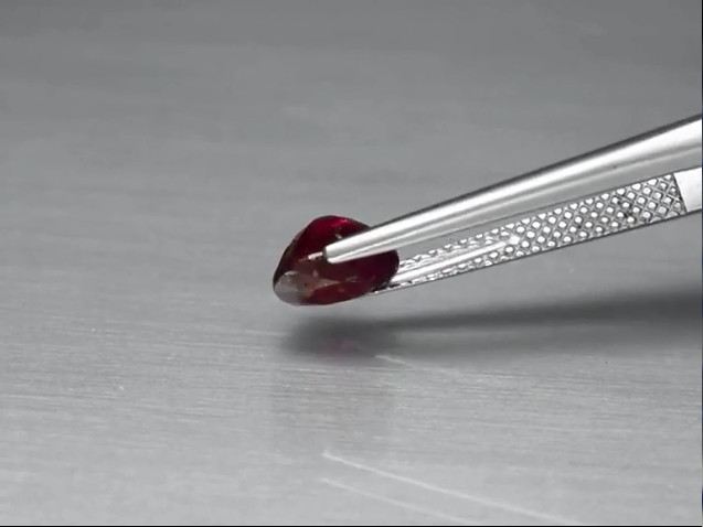 RUBY 1.31 ct Red Oval 6.5×5.4×4.3 mm Natural Untreated Unheated from Madagascar
