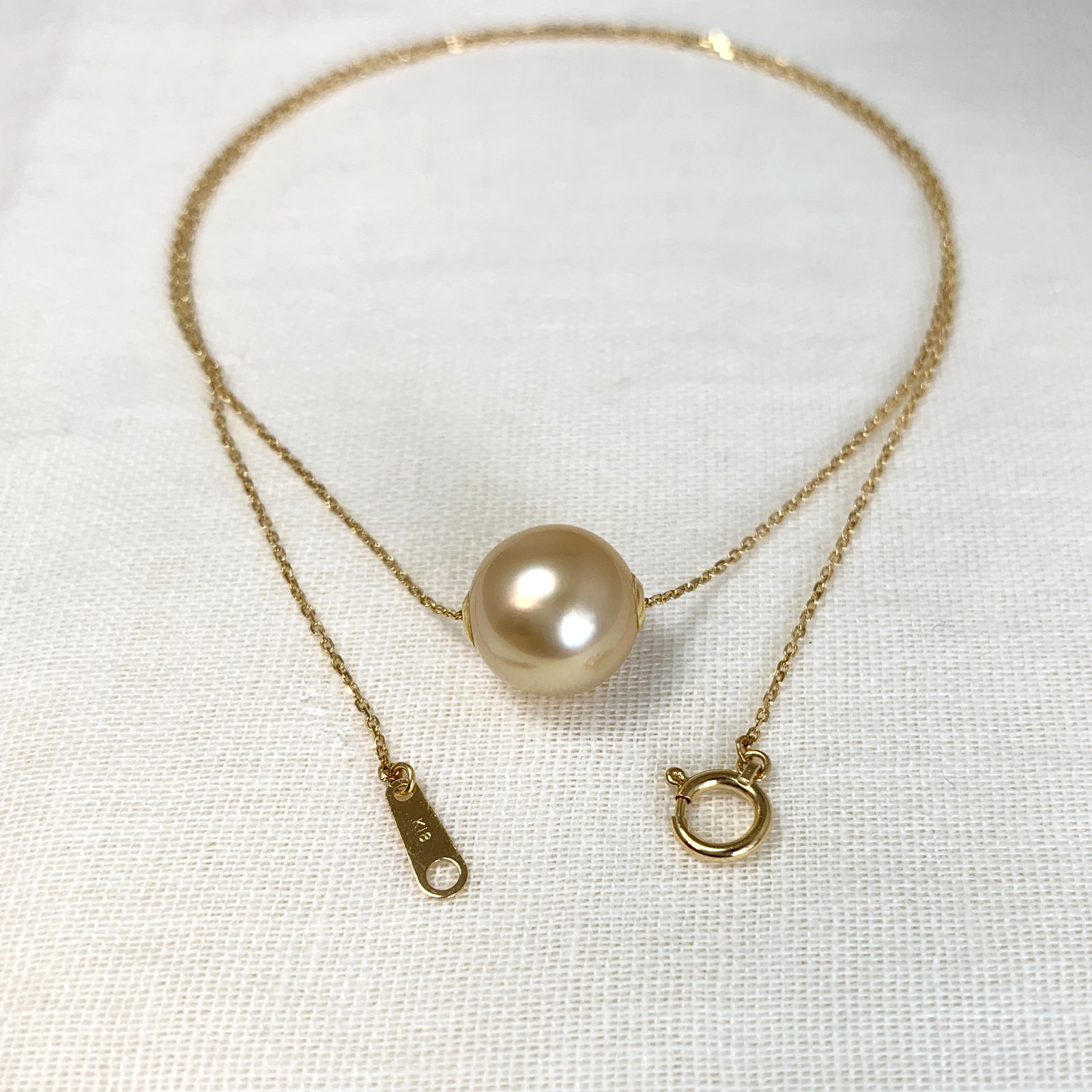 10.6mm Round Gold South sea pearl Pendant Necklace 18Kt Yellow Gold,17″