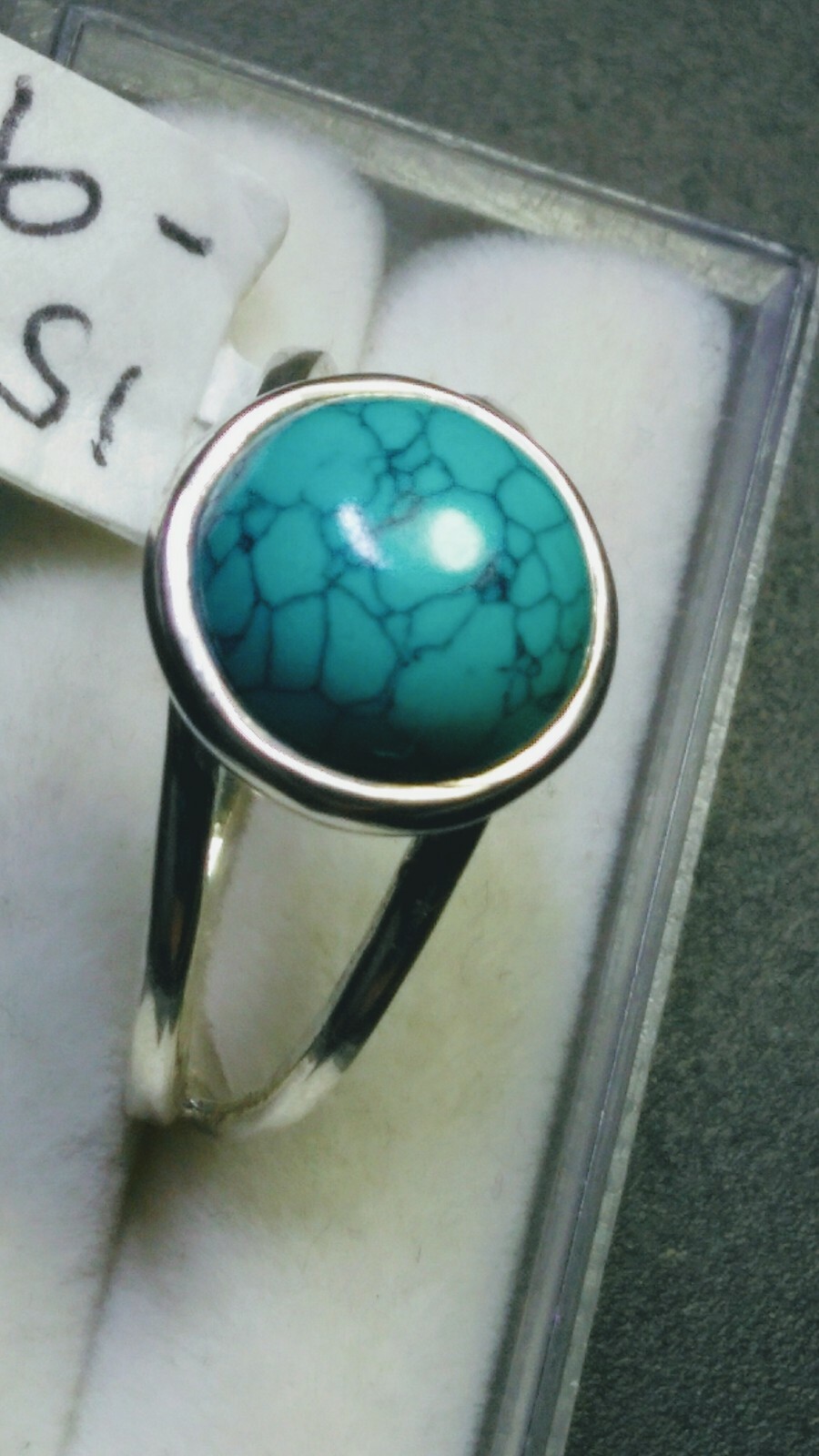 APPEALING TURQUOISE IN STERLING SILVER.925 RINGS SIZE 9.0-9.25 AND 8.25-8.5!
