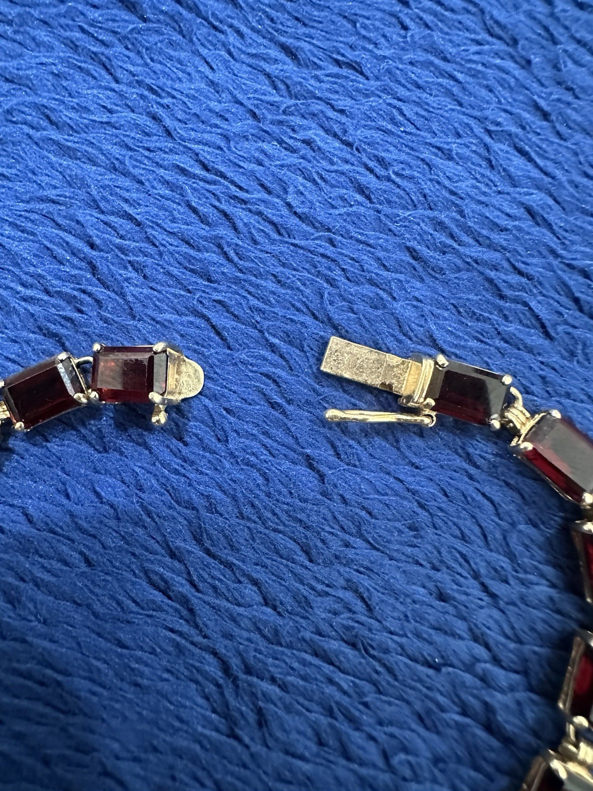 14k Yellow Gold Red Garnet Tennis Bracelet, 7in Long, 9g