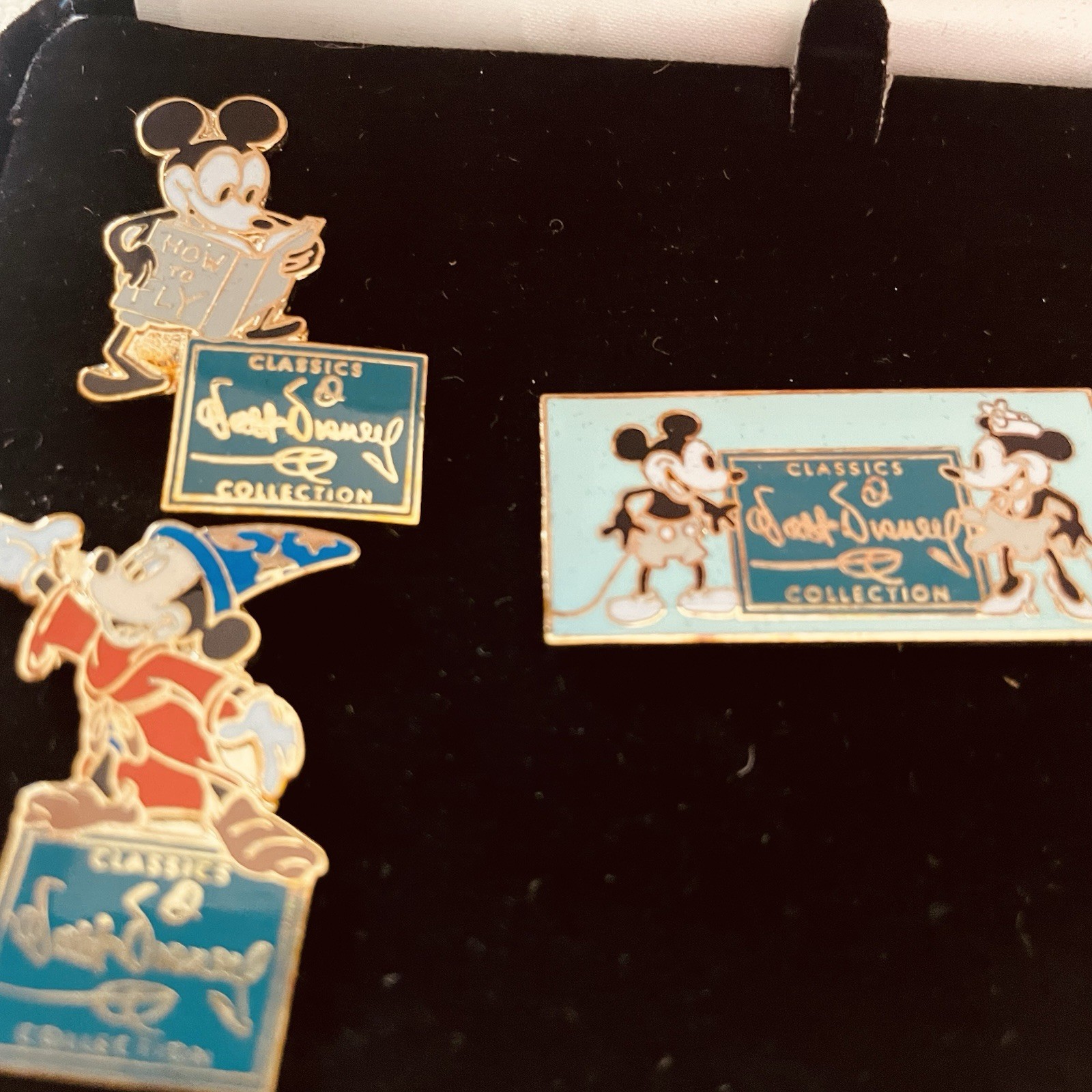 WDCC (Walt Disney Classic Collection) Mickey Mouse Pin Set 1996