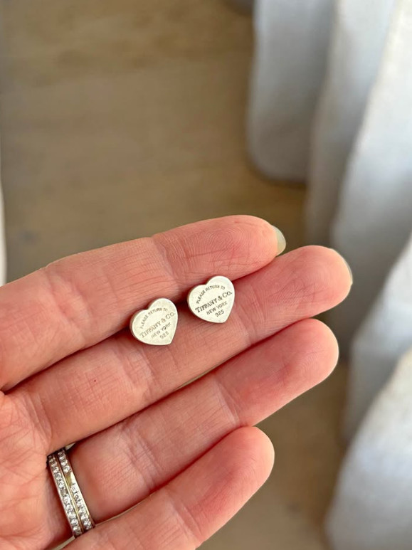 Tiffany & Co. Return to Tiffany Heart Tag Stud Earrings 925 Sterling Silver
