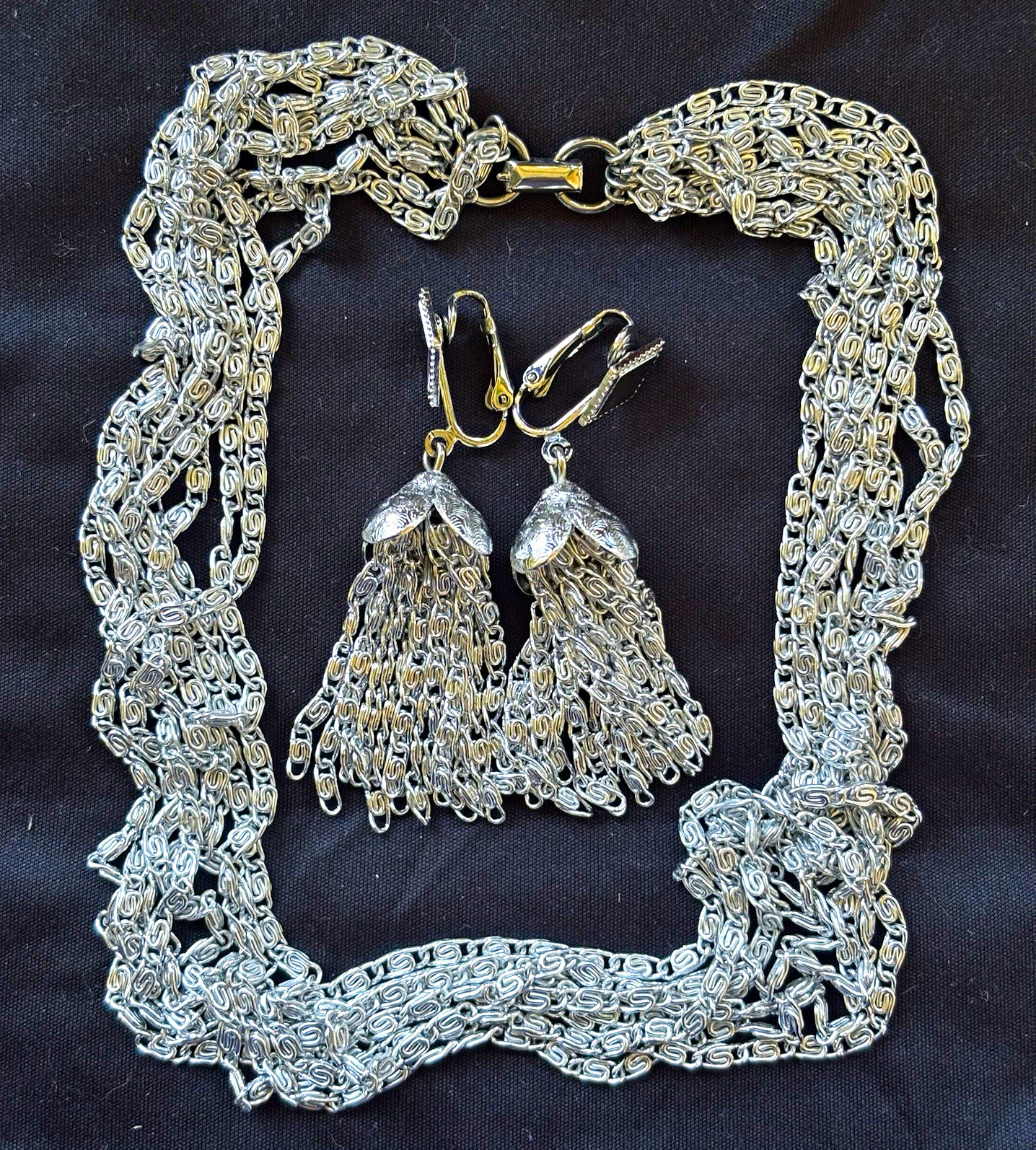 Sarah Coventry Signed Silver Tone Chain Necklace Tassel Dangle Earrings Set