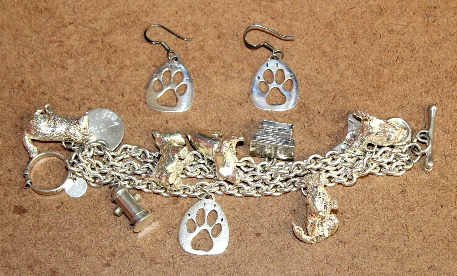 Susan Cummings Sterling Dog Lover 3 Strand Charm Bracelet w/ Earrings [093WEI]