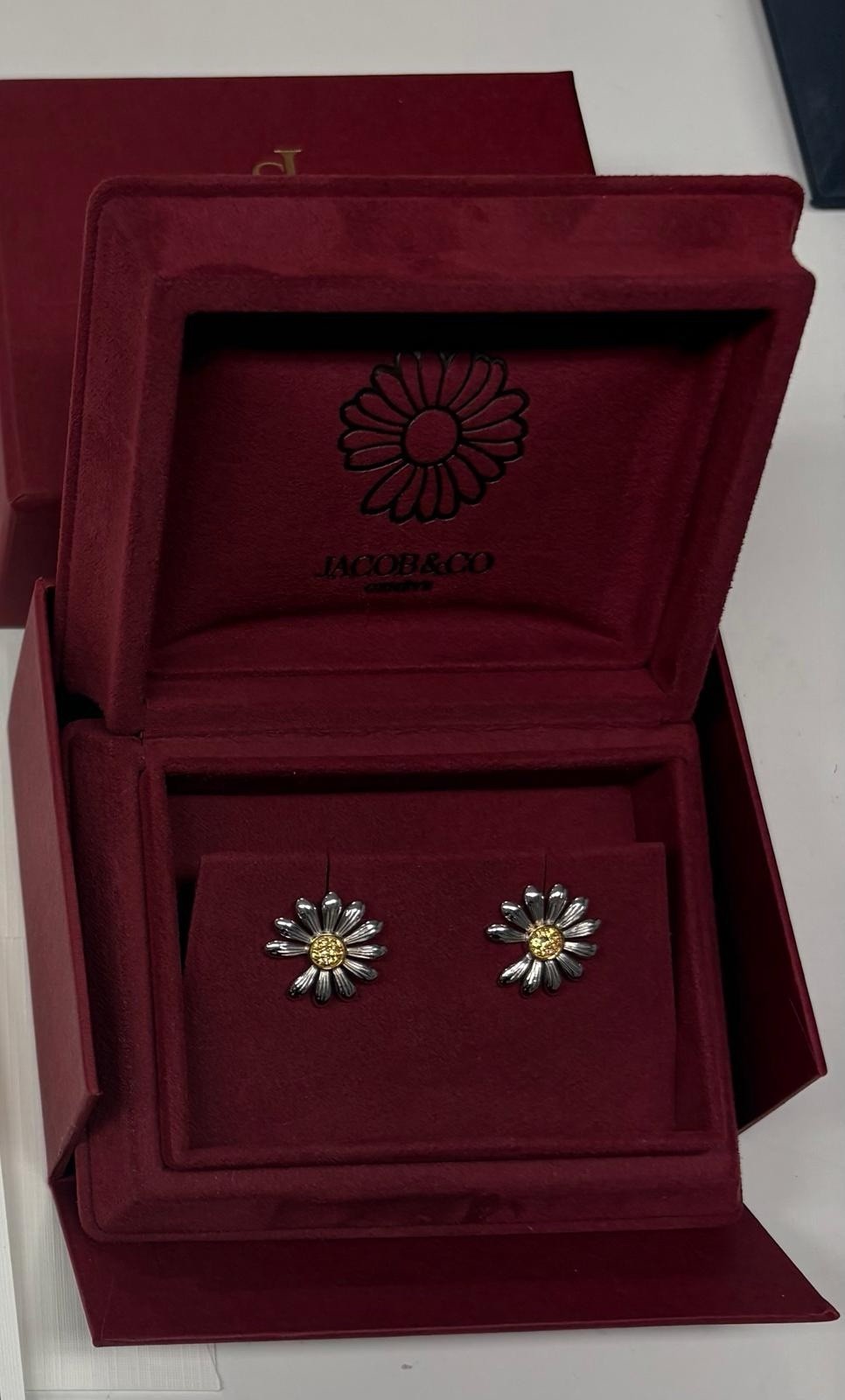 Jacob & Co – Peaceminusone Earrings 925 Silver Yellow Sapphire set in 18k gold