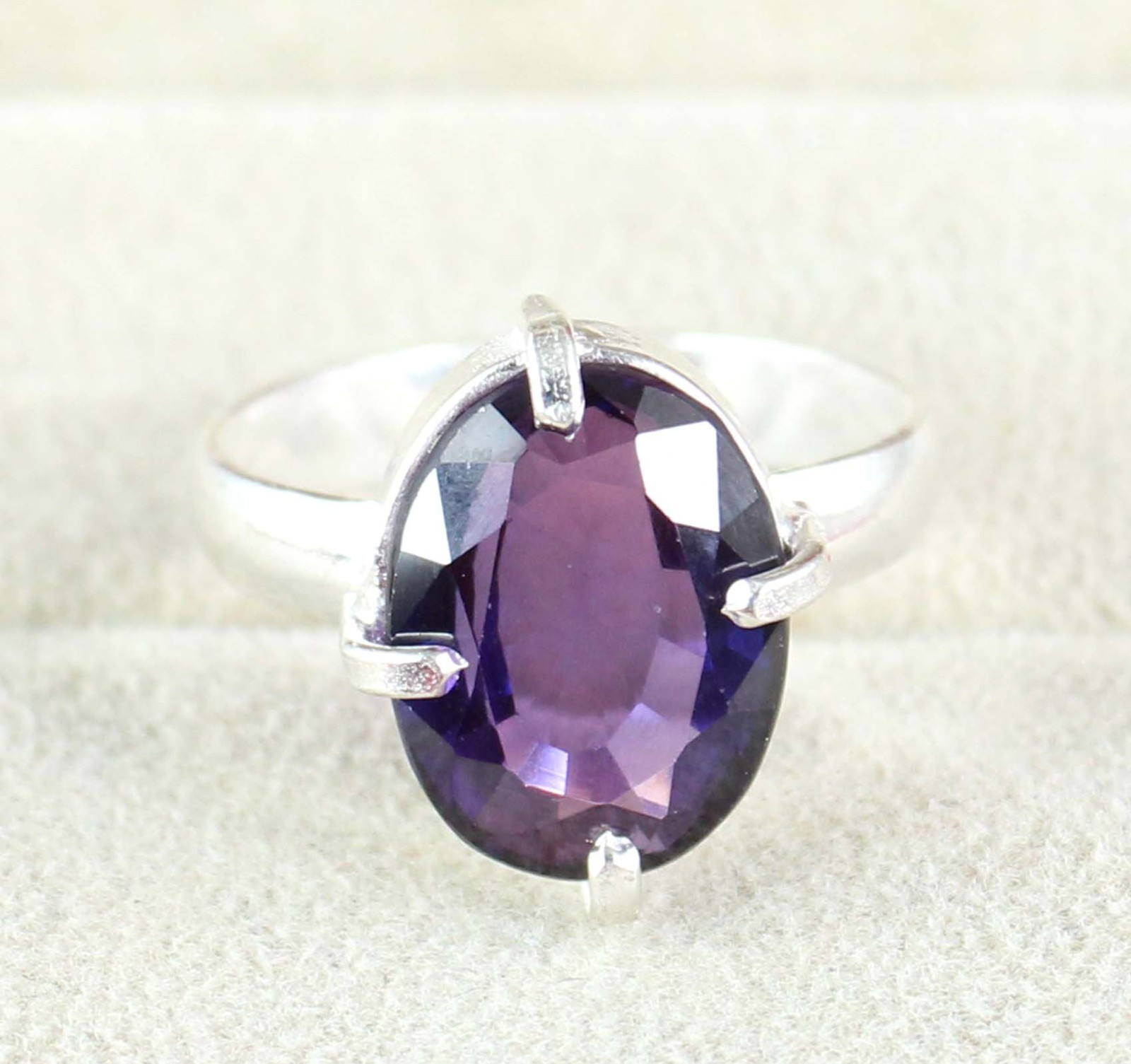 Gemstone Astrological Ring 9.75 Ct Natural Oval Boysenberry Sapphire Certified