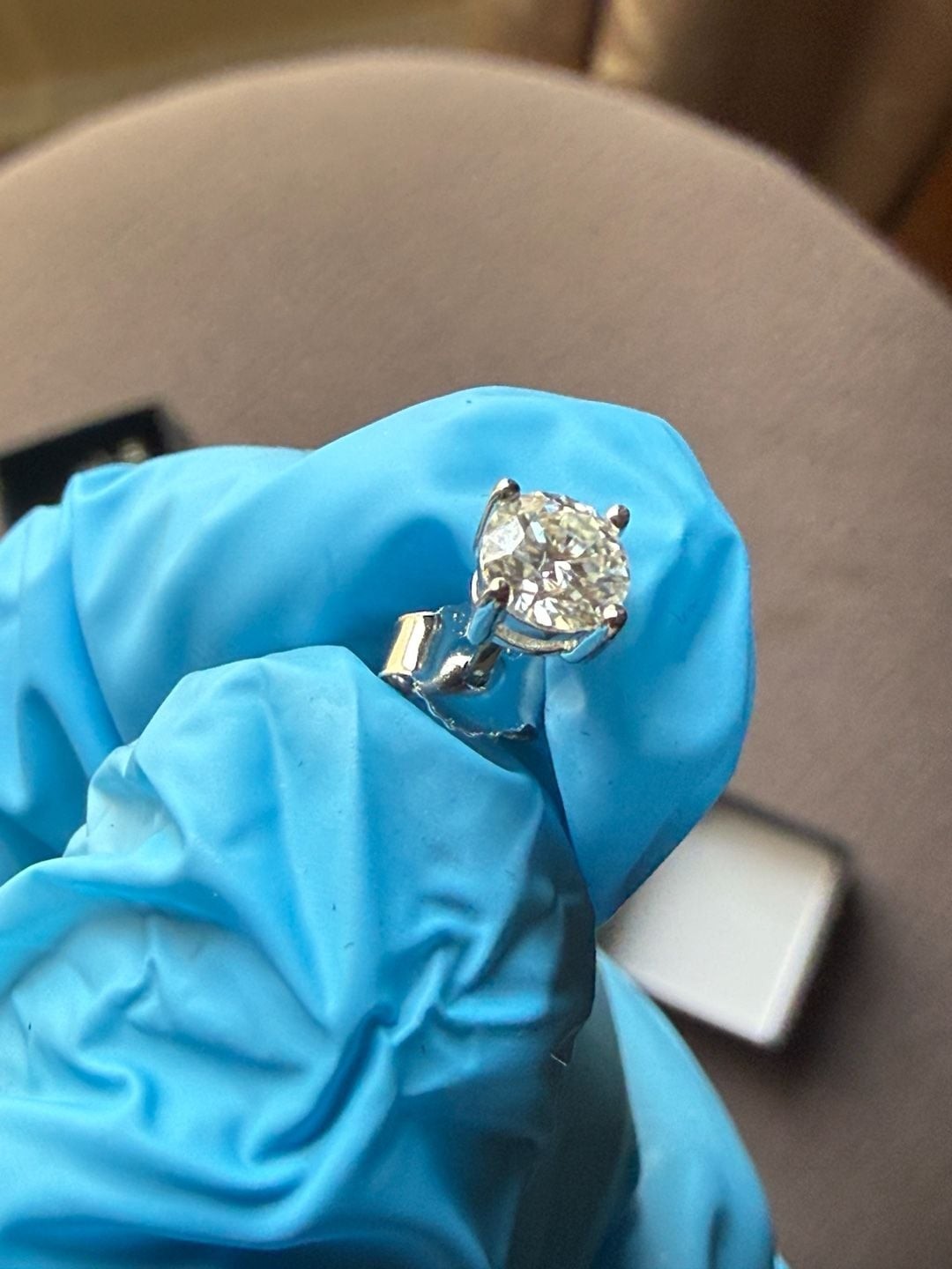 GRA Certified Round 1.0 CT Moissanite Solitaire Stud Earrings