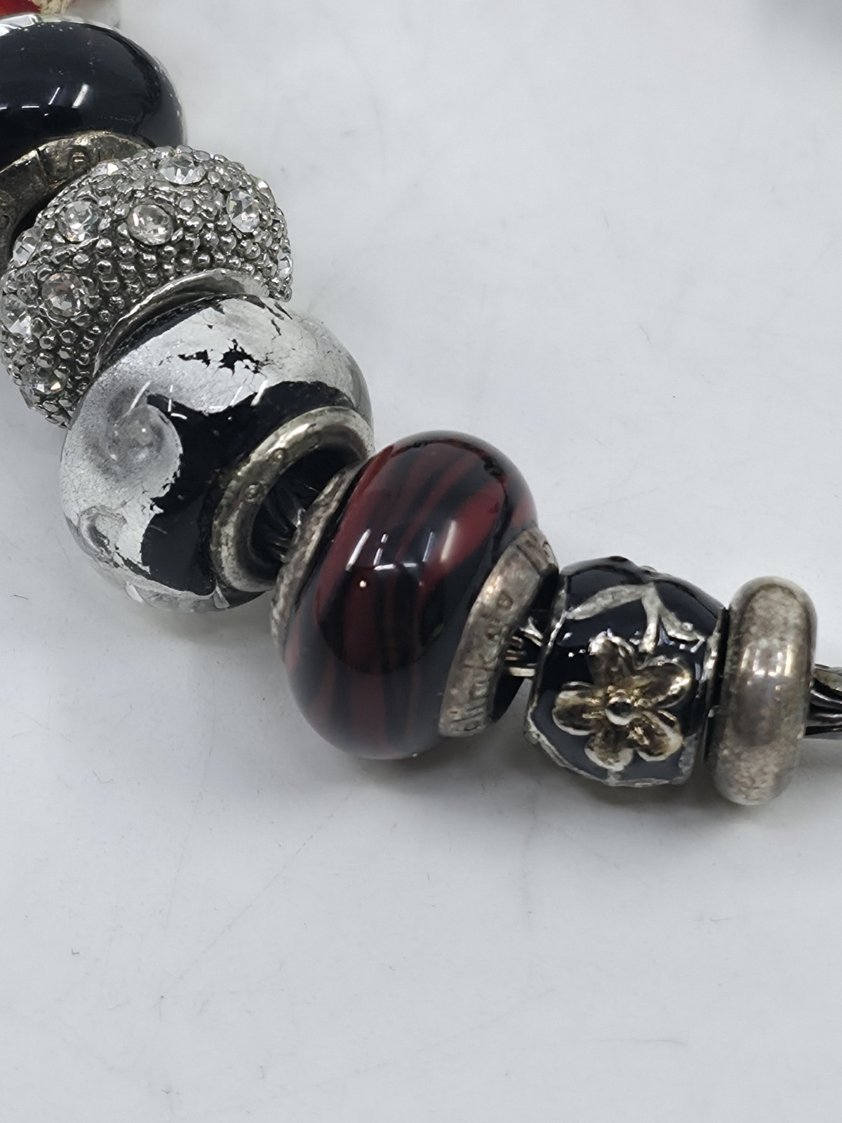 Trollbeads LAA 925 Silver Fish Lock Bracelet Murano Glass Red Cornicello Charm
