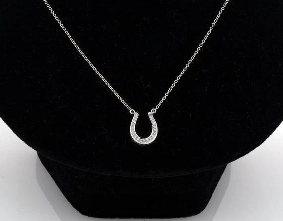 1/2 CT Round Real VVS Moissanite Horseshoe Pendant Necklaces 925 Sterling Silver