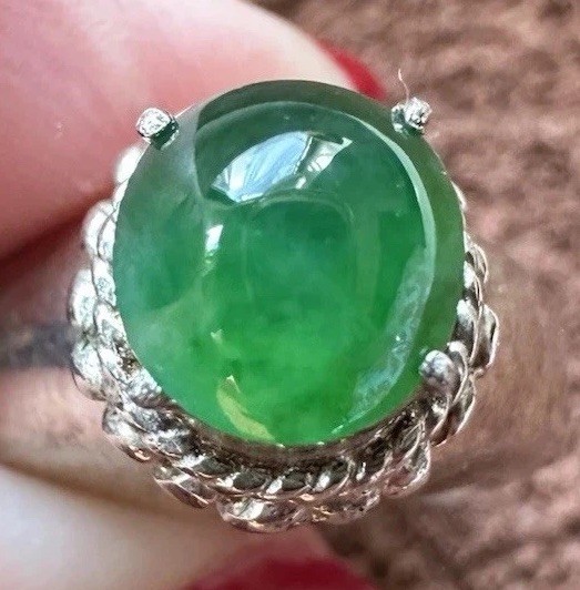 1.39CARET NATURAL BURMA JADEITE JADE TYPE A LOOSE GEMSTONE GREEN COLOR