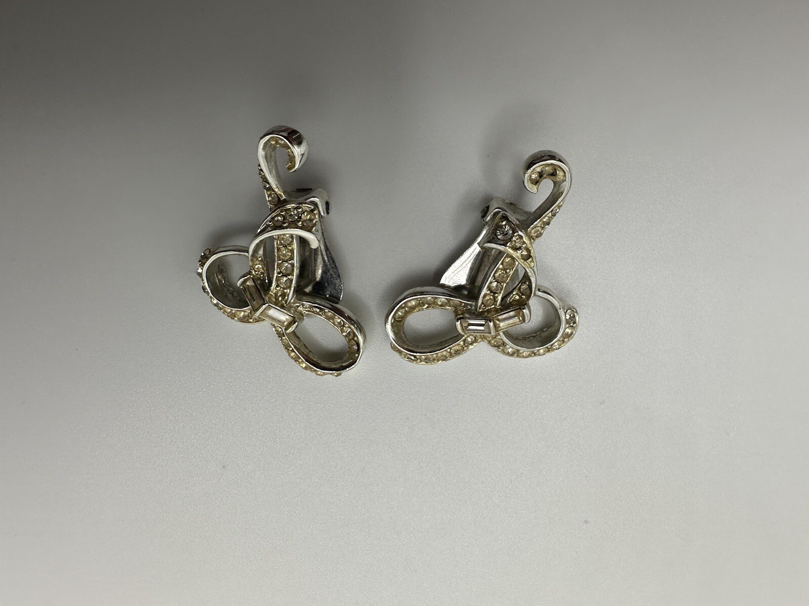 Vintage Old Harboux Clip Earrings 3.6cm JB16
