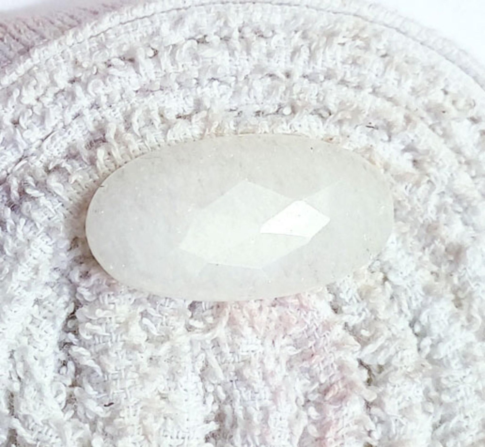 Natural Ice Quartz Oval Cut Certified Loose Gemstone 18.70 Ct With Free Gift