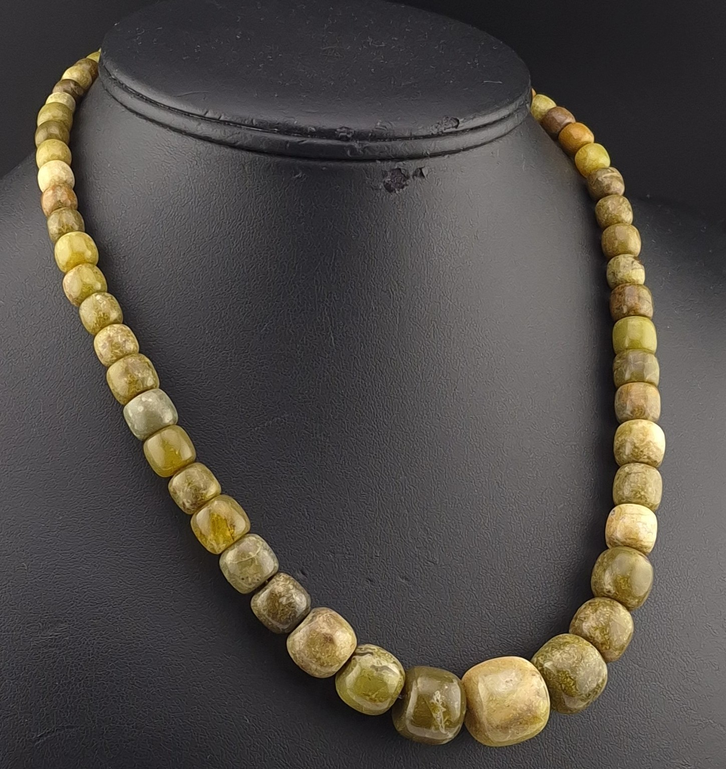 Mine Finds by Jay King Barrel Green Serpentine Bead 20″ Sterling Silver Necklace