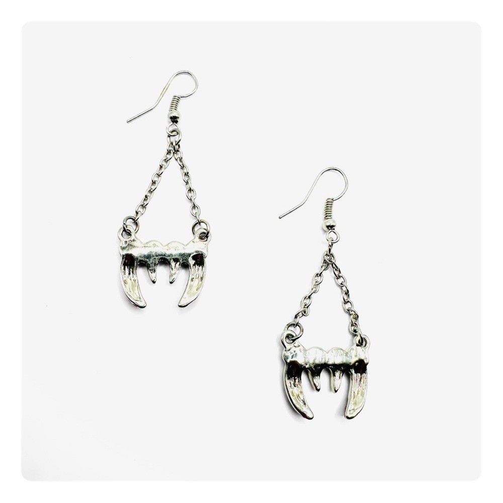 Vintage Vampire Fangs Halloween Fashion Forward Dangling Earrings Silver/Red