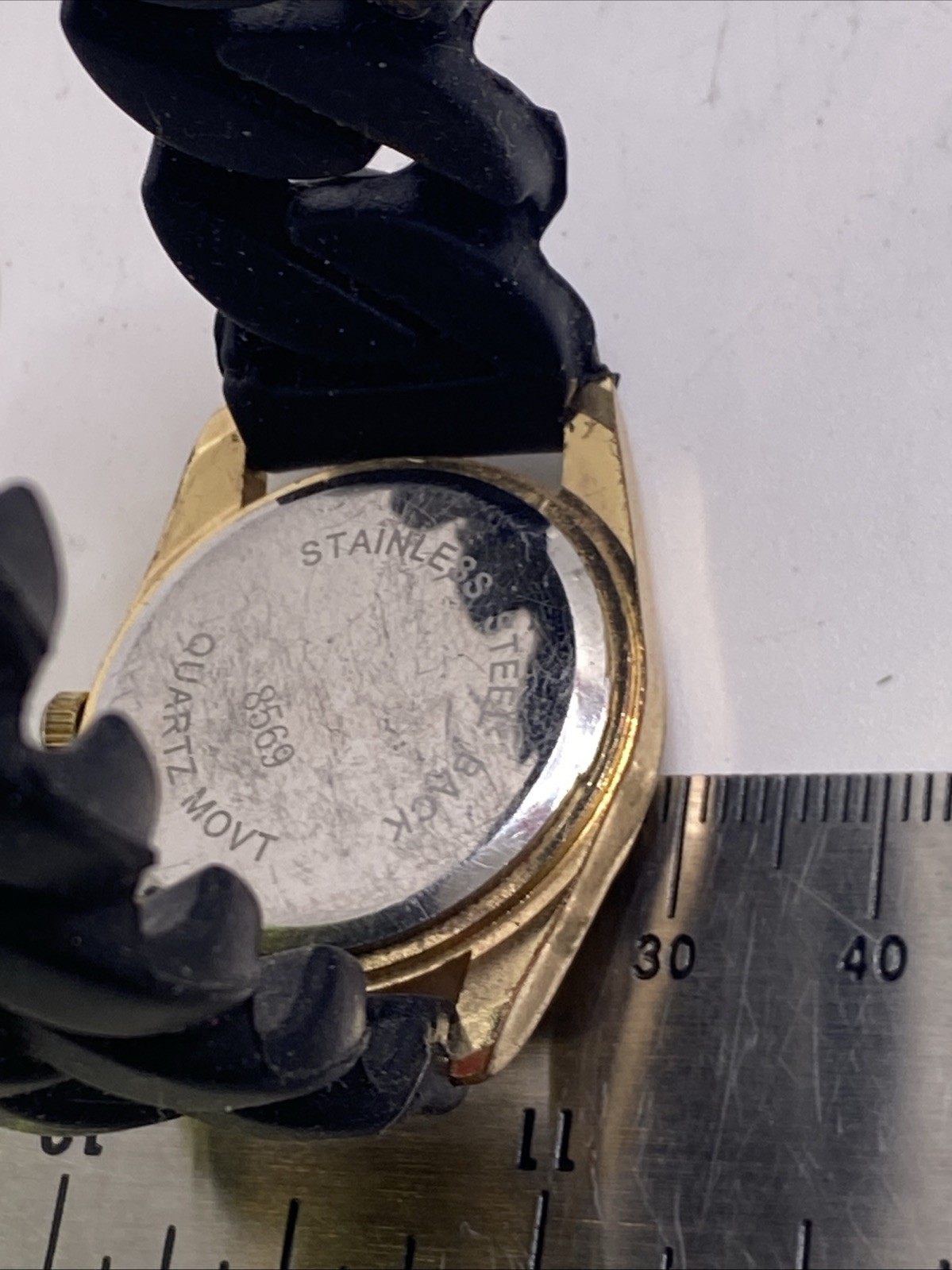 Vintage Womens Gold Black Rubber New Battery