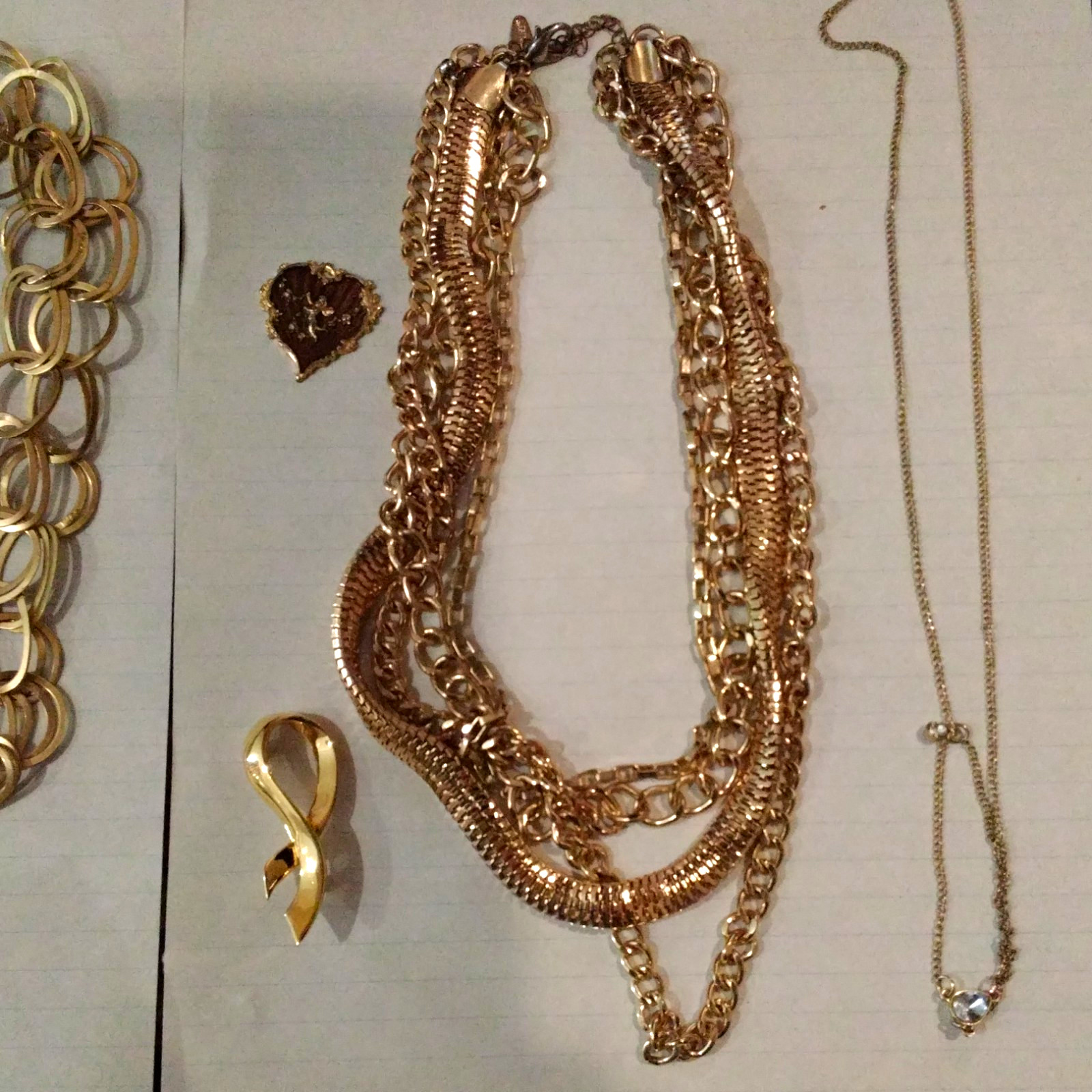 8pc Mixed Fashion Jewelry Lot Necklaces Bracelets Pendants Gold/Silver Tone