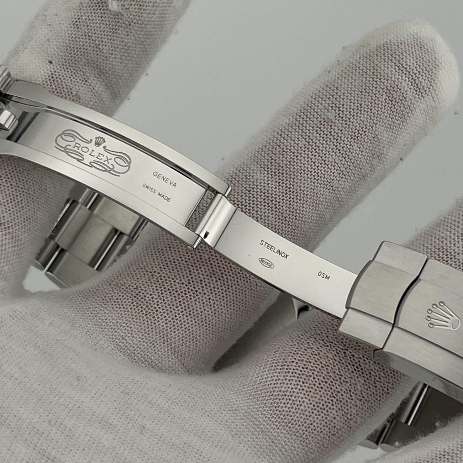 2025 Rolex Oyster Perpetual 124300 41mm Blue Dial Stainless Steel Box Papers
